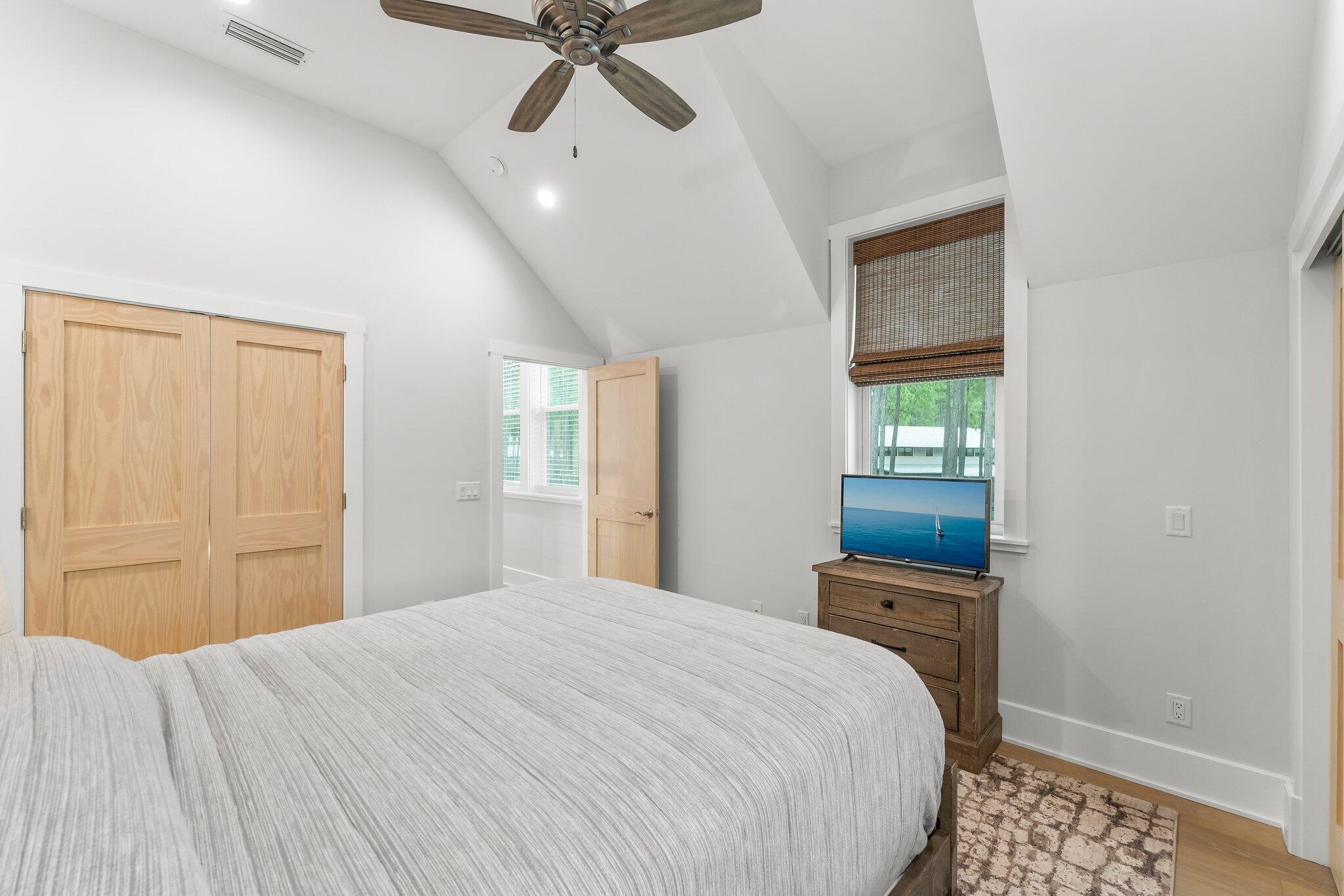 RIVERCAMPS ON CROOKED CREEK - Residential