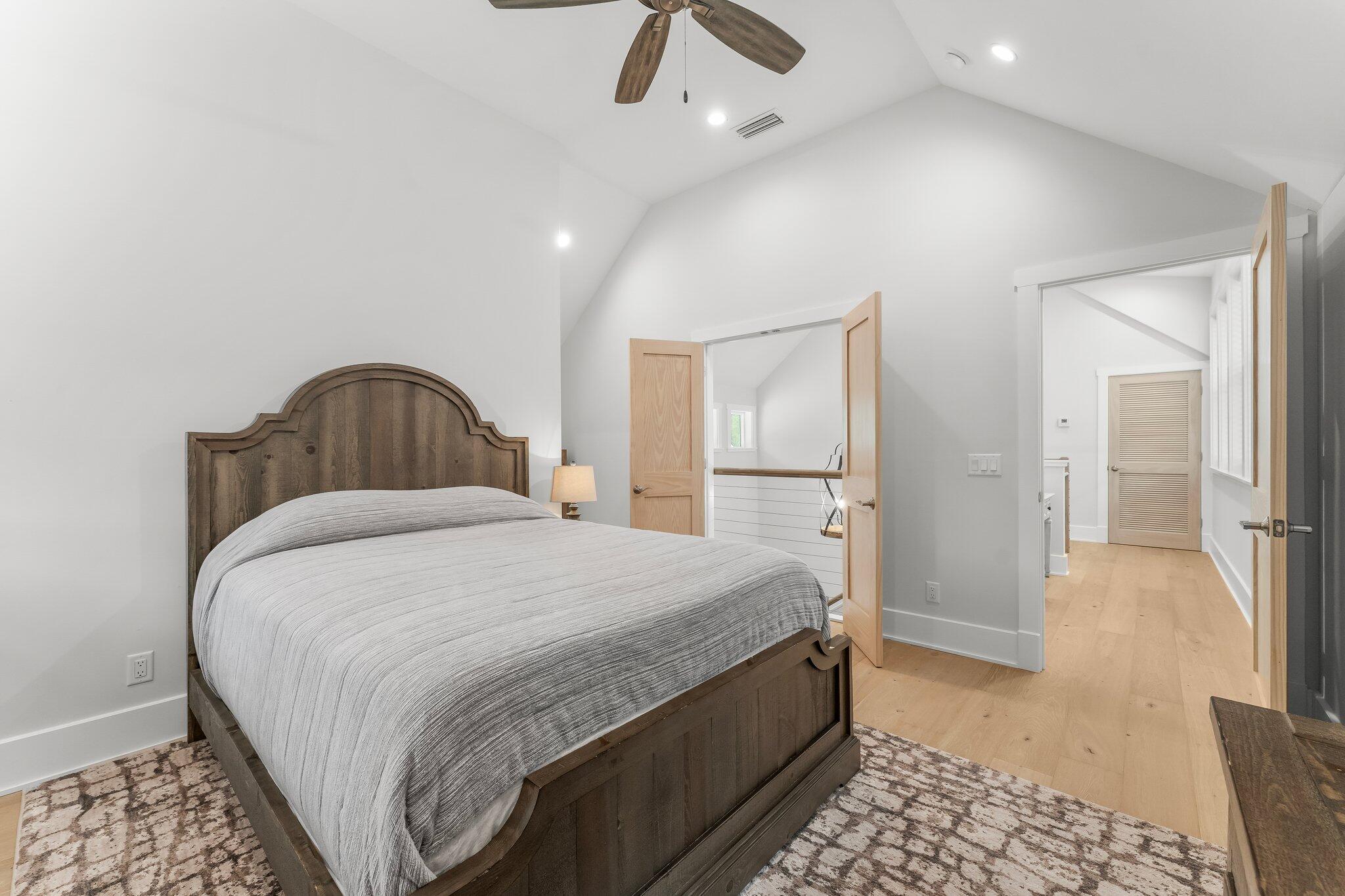 RIVERCAMPS ON CROOKED CREEK - Residential