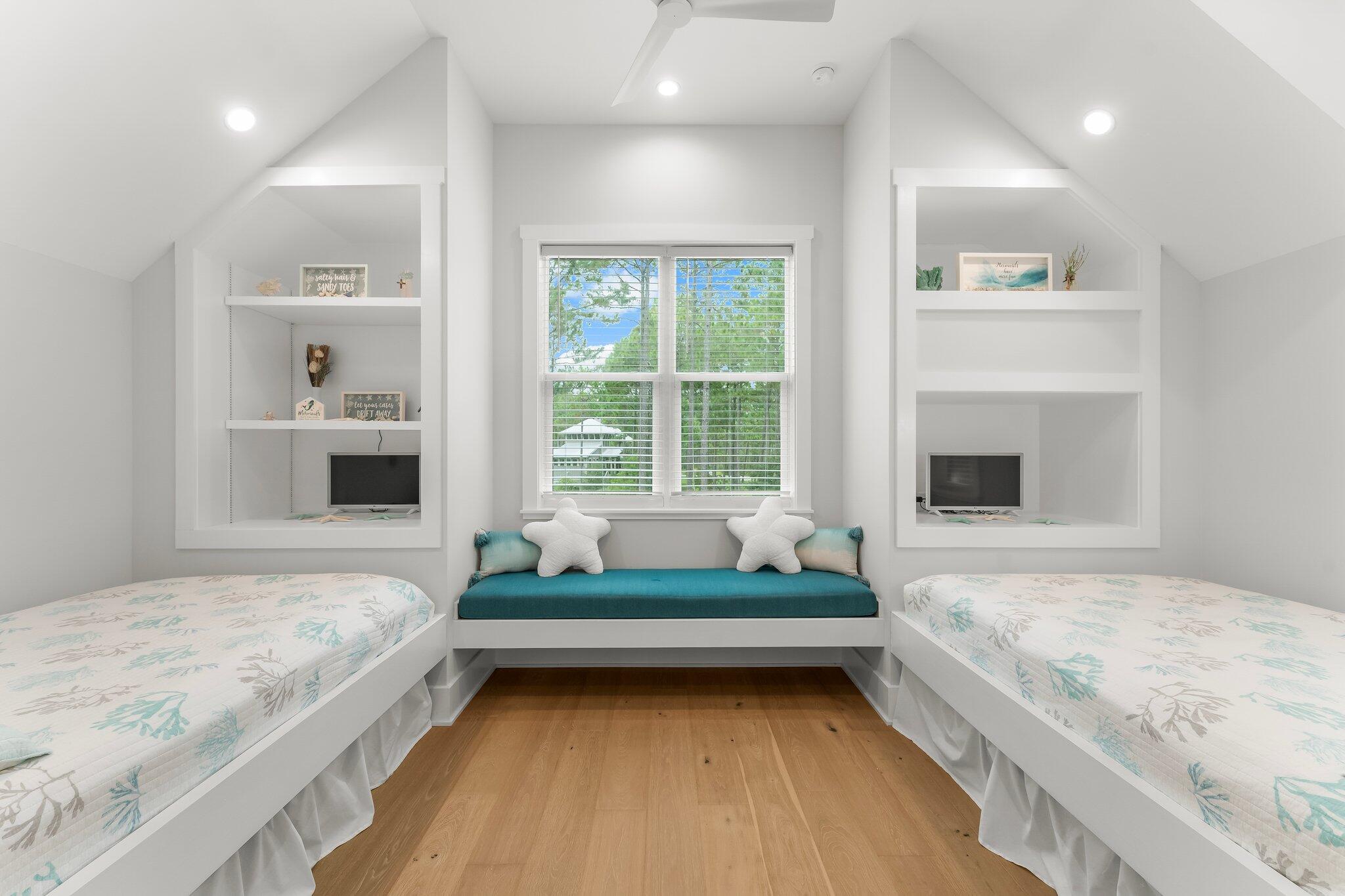 RIVERCAMPS ON CROOKED CREEK - Residential
