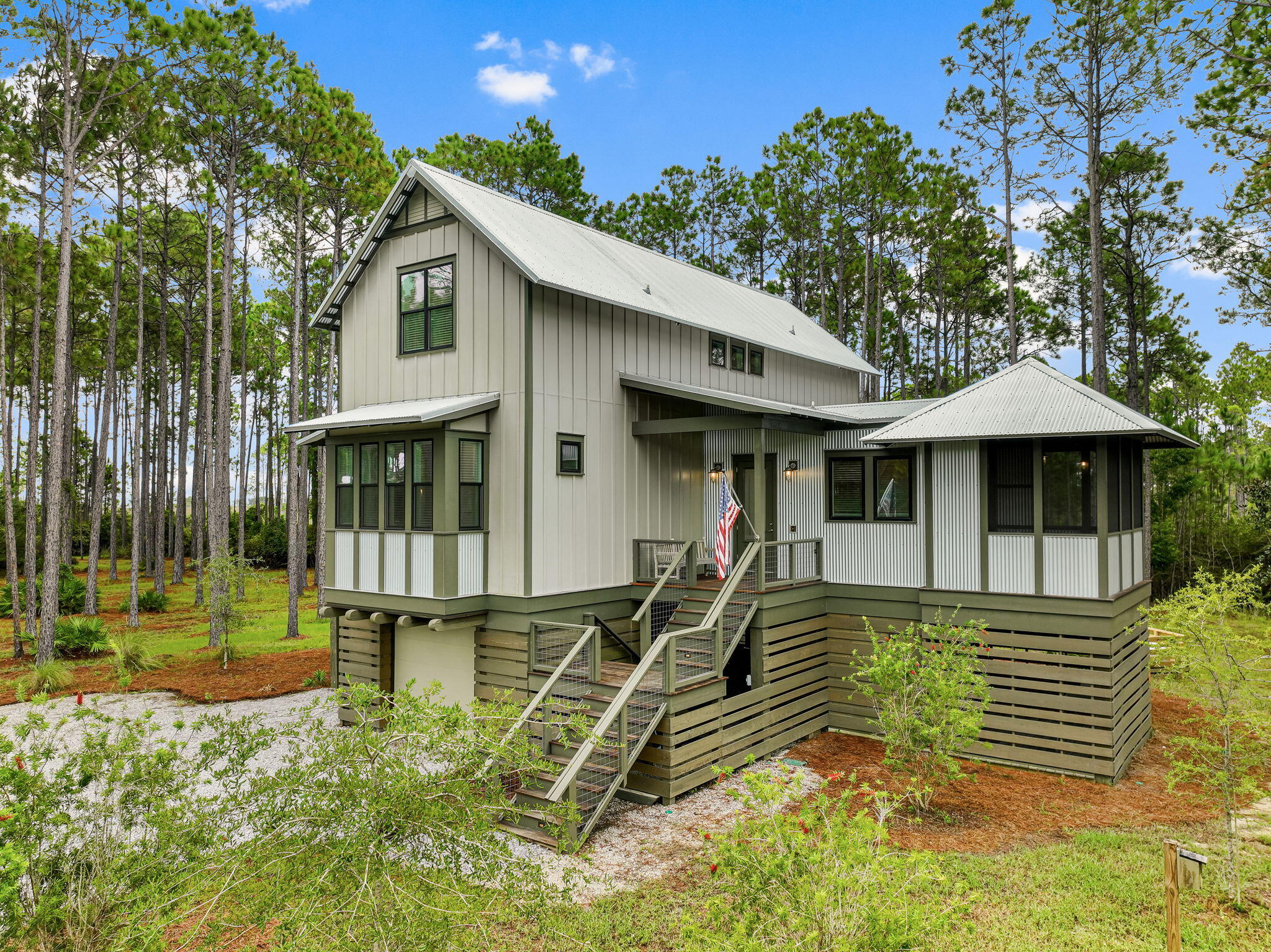 RIVERCAMPS ON CROOKED CREEK - Residential