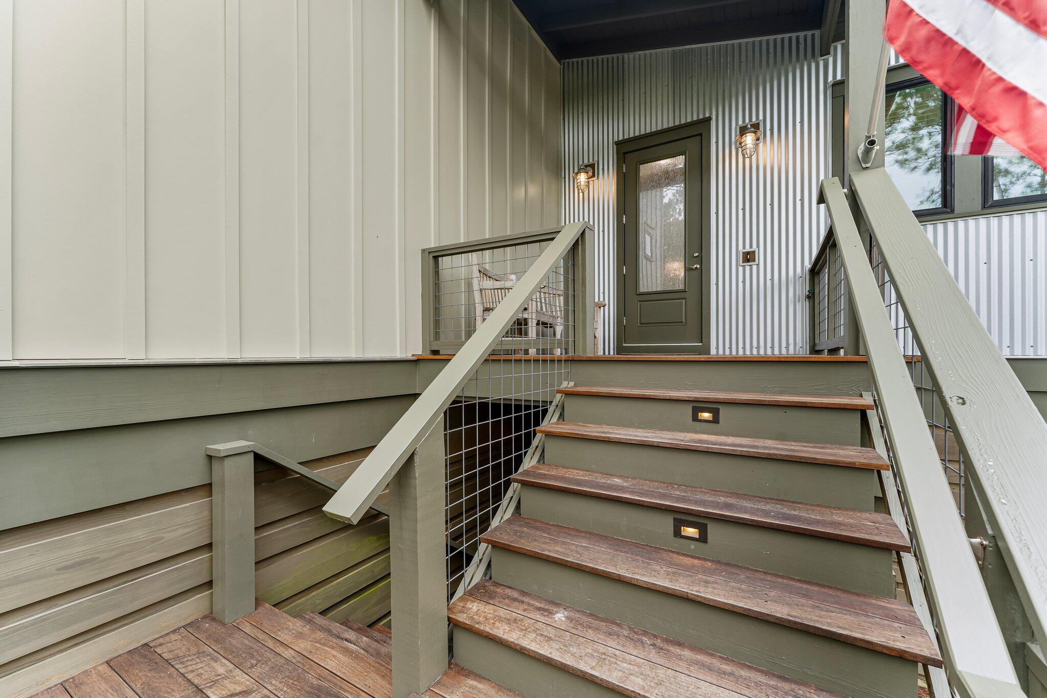RIVERCAMPS ON CROOKED CREEK - Residential