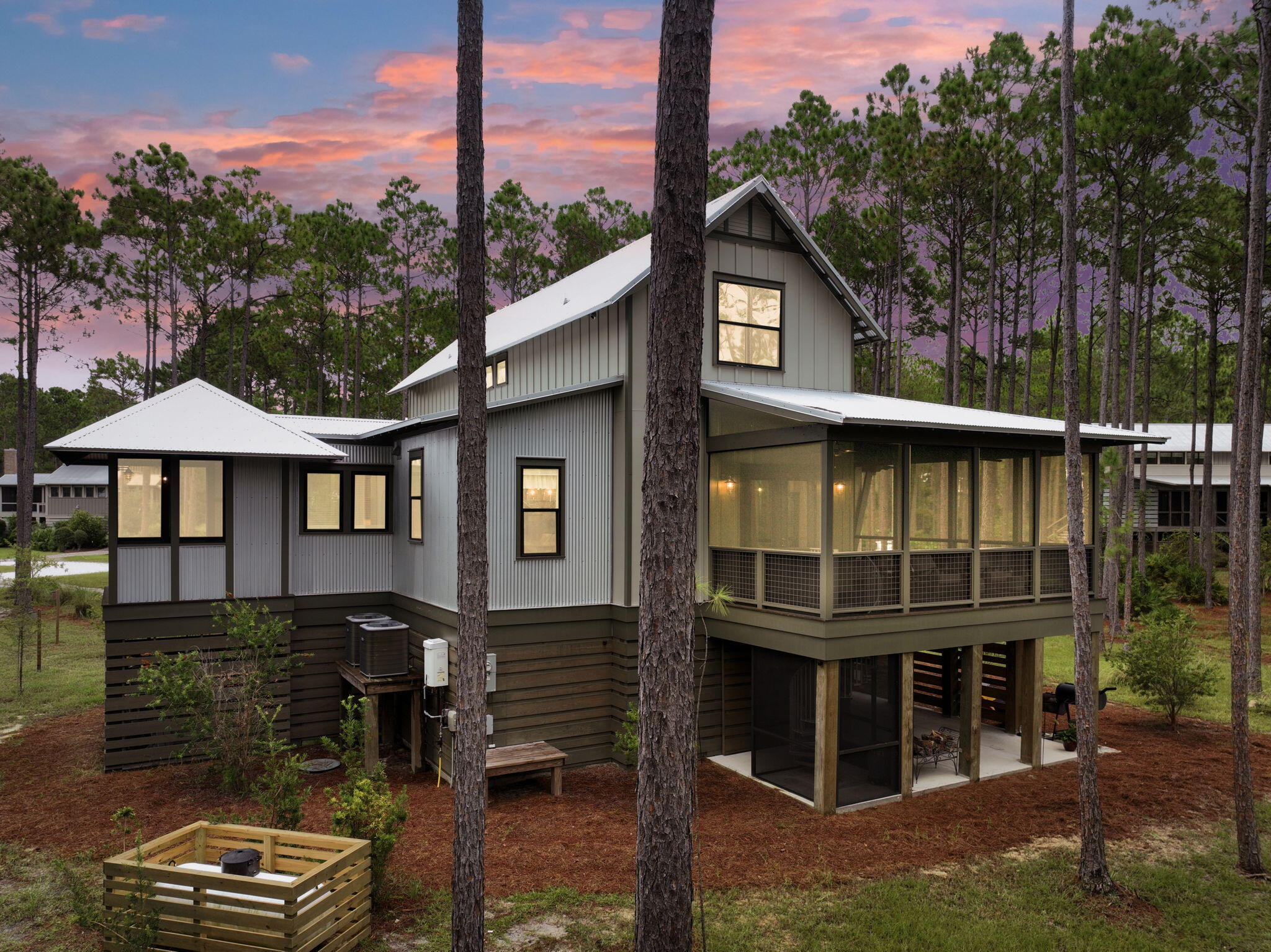 RIVERCAMPS ON CROOKED CREEK - Residential