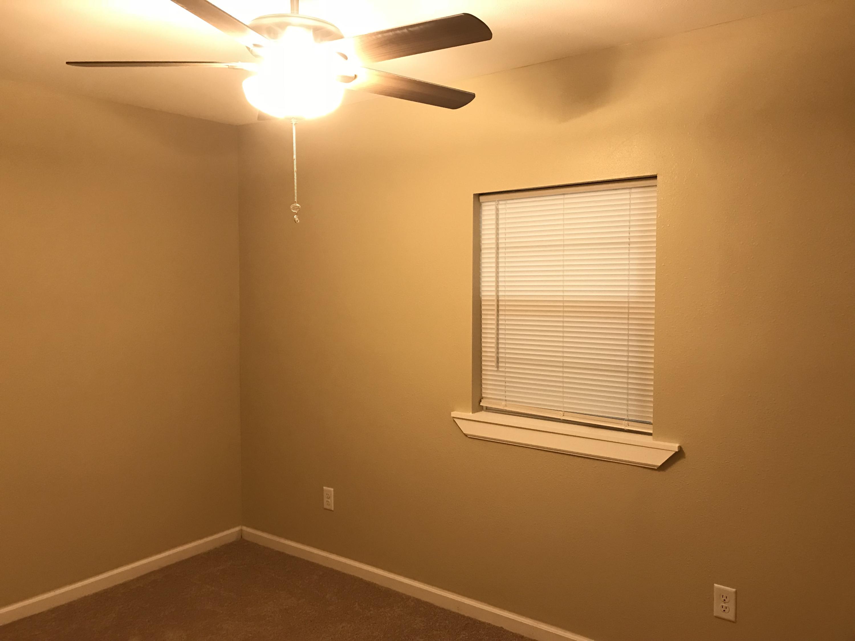 VALPARAISO PINECREST 2 - Residential Lease