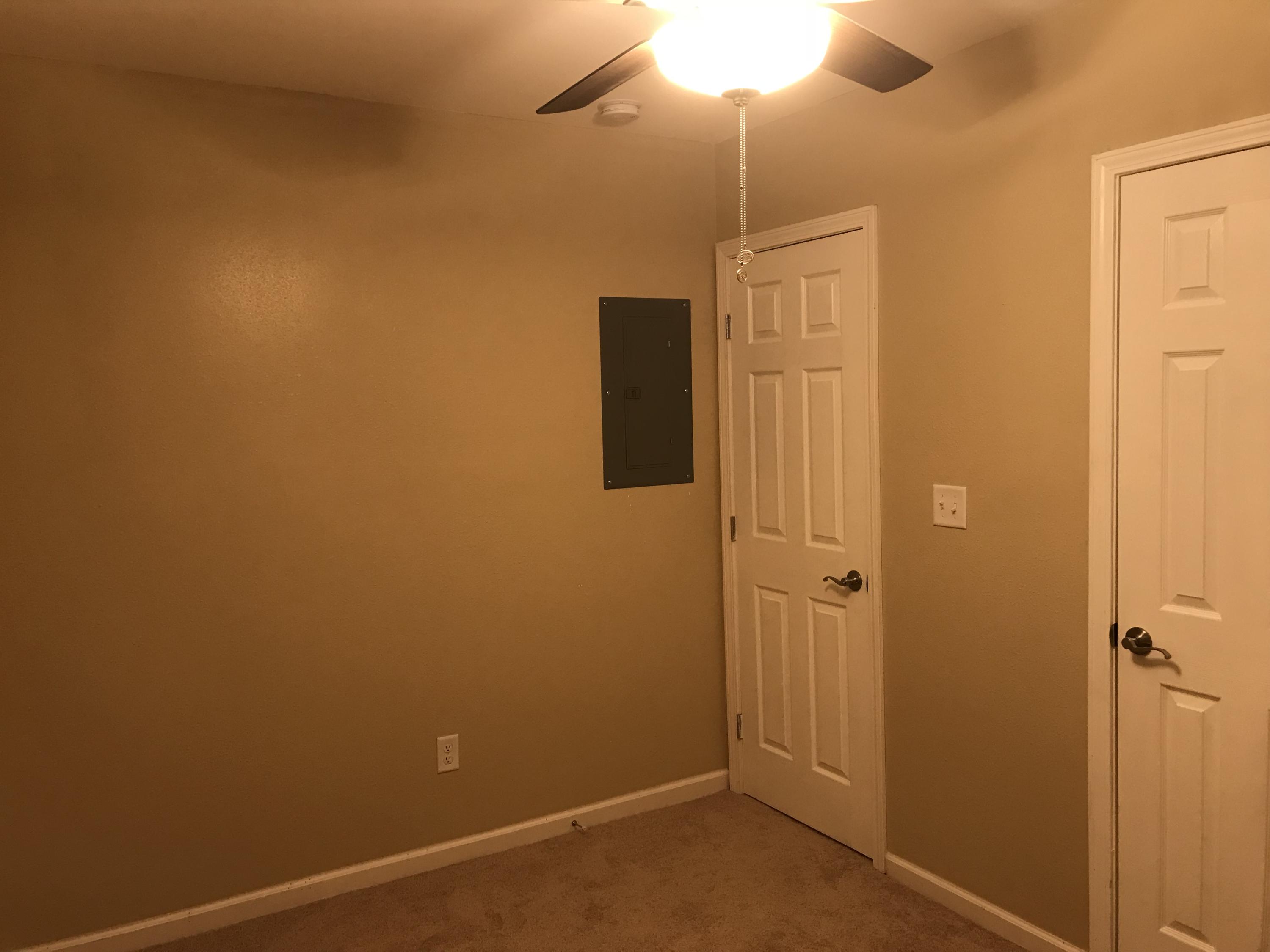 VALPARAISO PINECREST 2 - Residential Lease