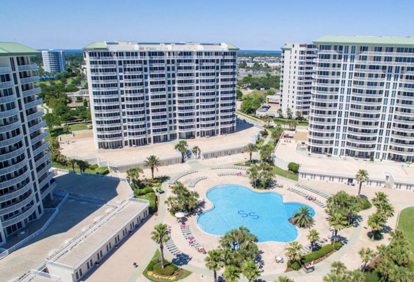 ST MAARTEN AT SILVER SHELLS - Residential