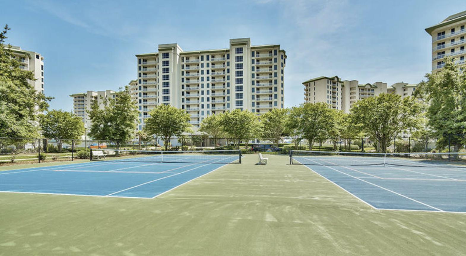 ST MAARTEN AT SILVER SHELLS - Residential