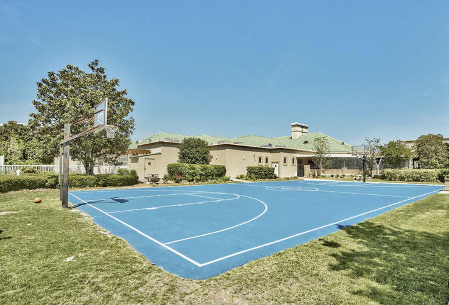 ST MAARTEN AT SILVER SHELLS - Residential