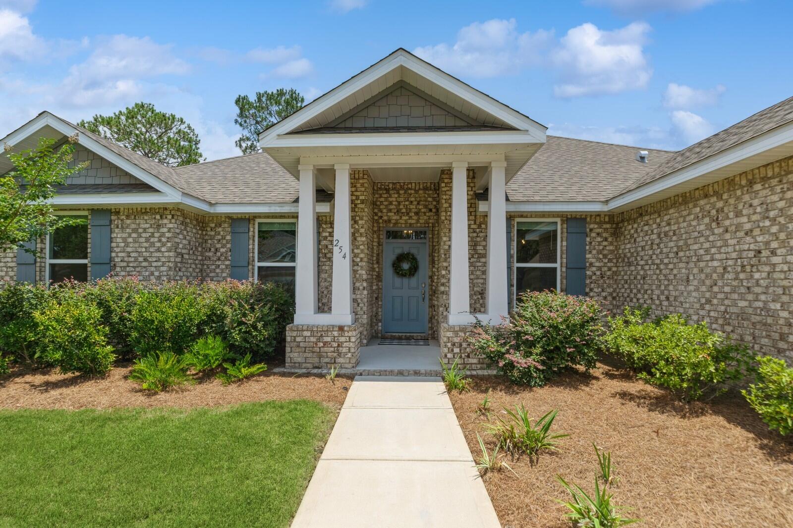 HAMMOCK BAY - Residential