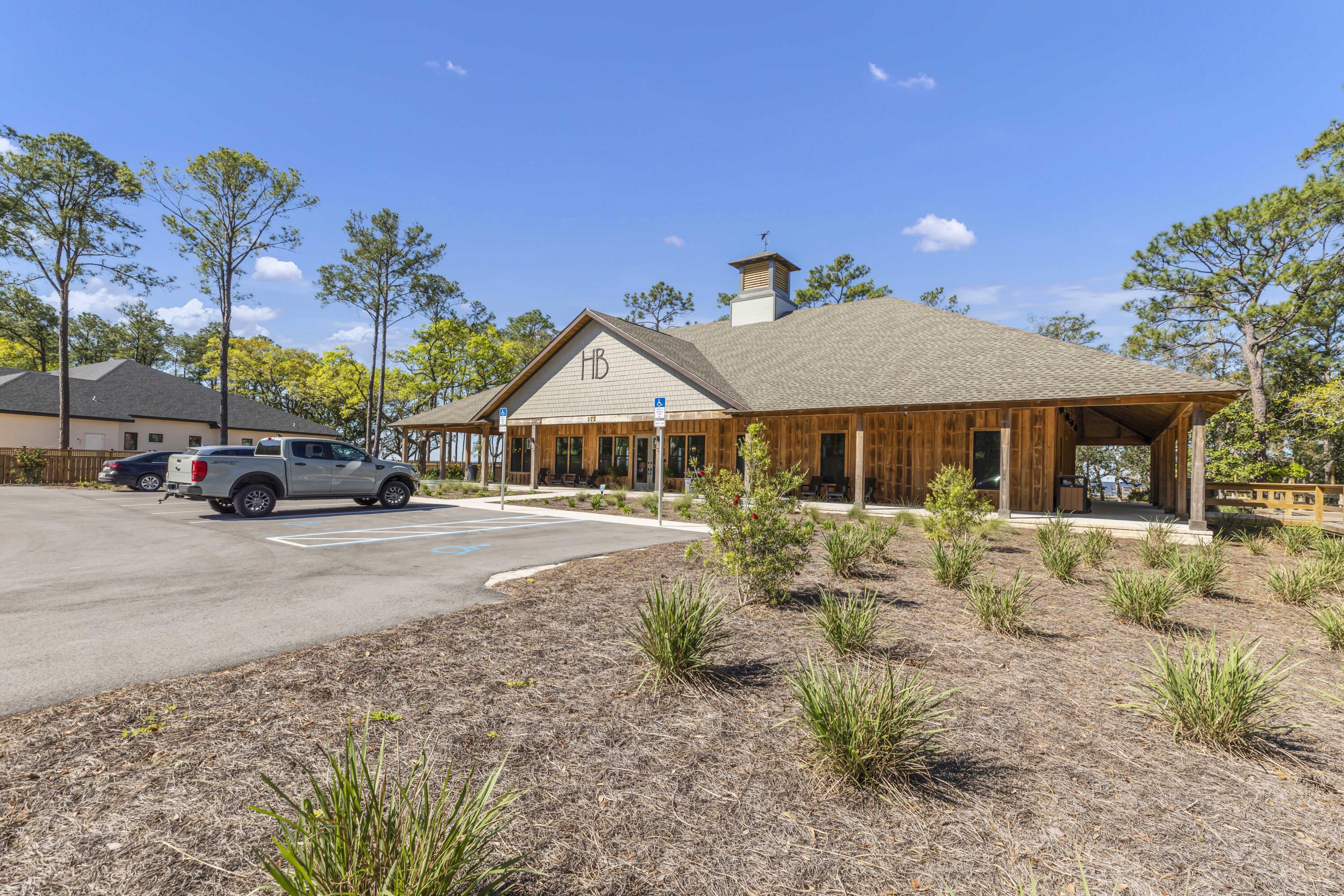 HAMMOCK BAY - Residential