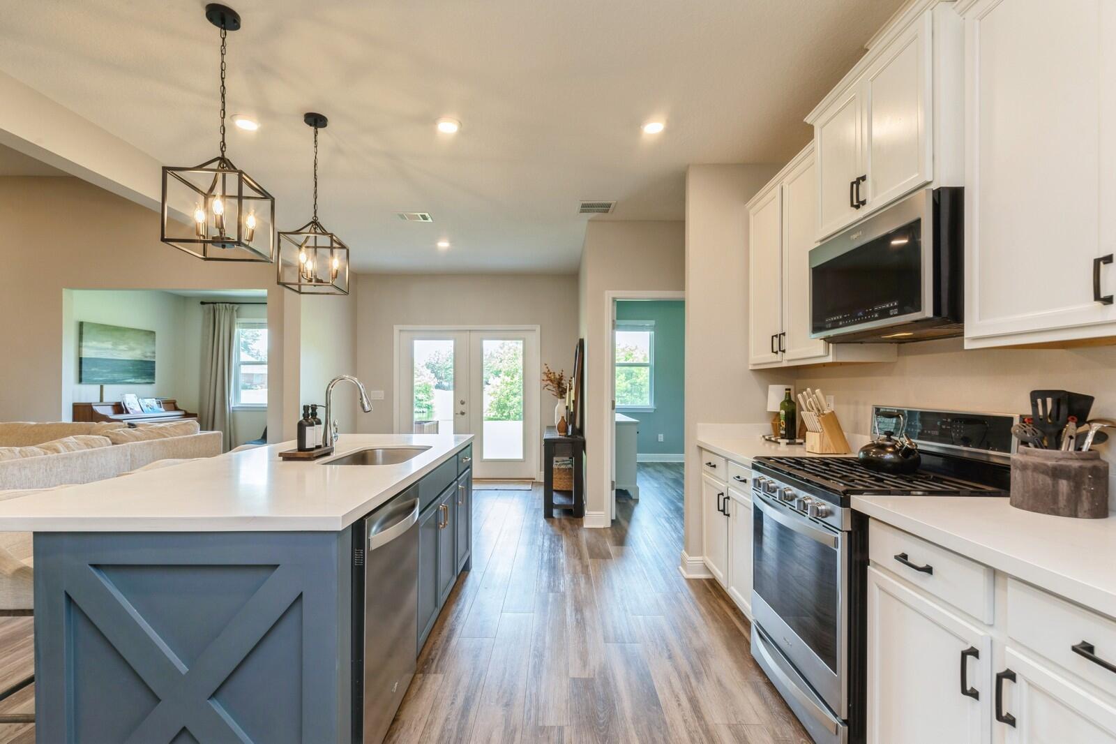 HAMMOCK BAY - Residential