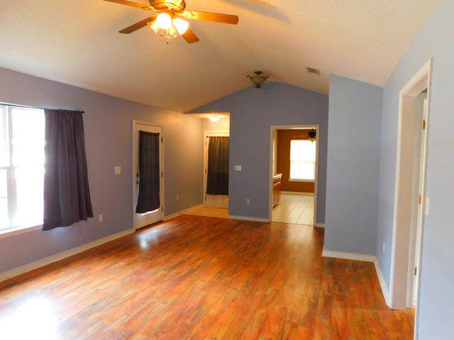 OAKDALE MINI FARMS - Residential