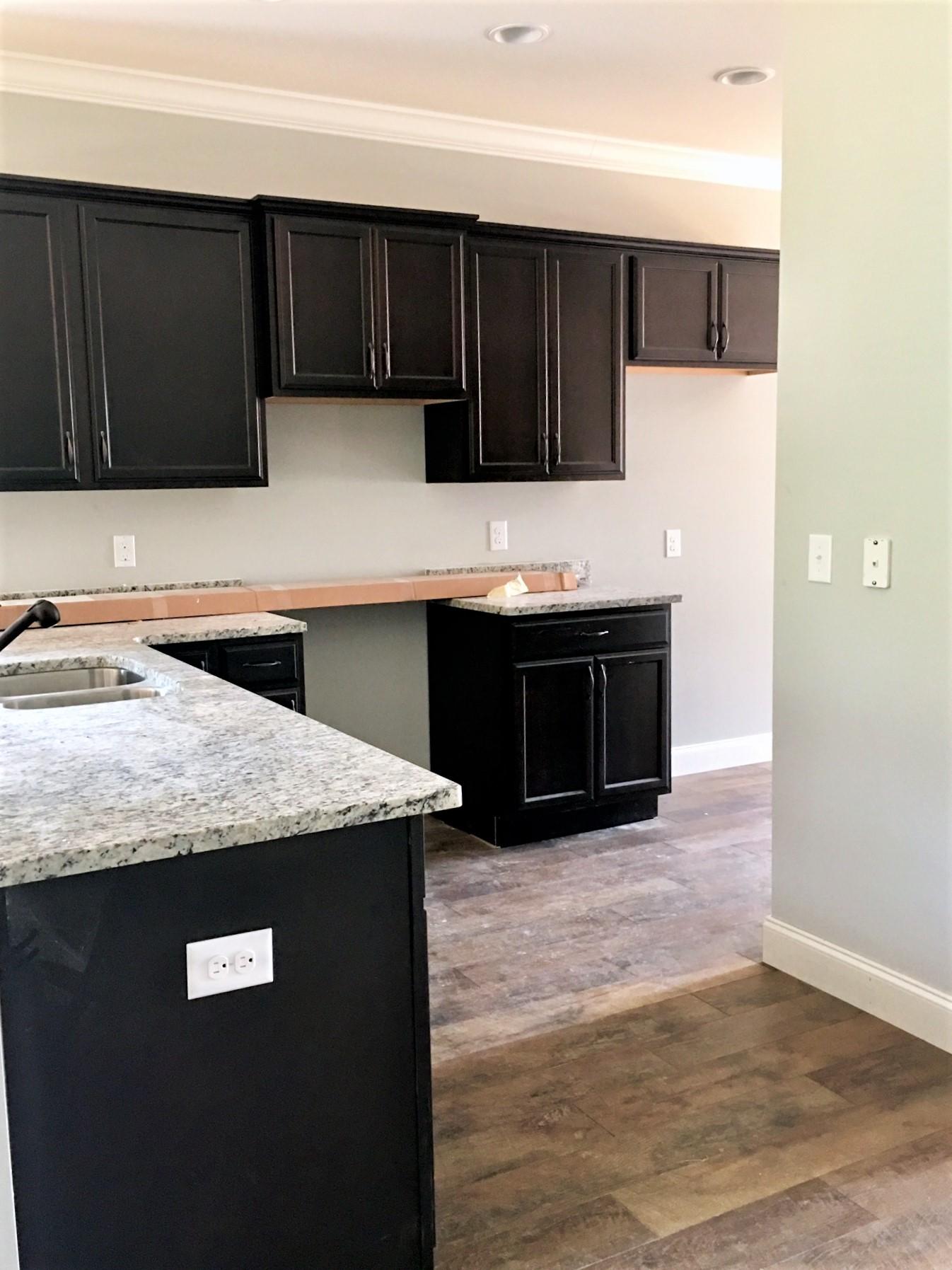 VALPARAISO PINECREST 6 - Residential