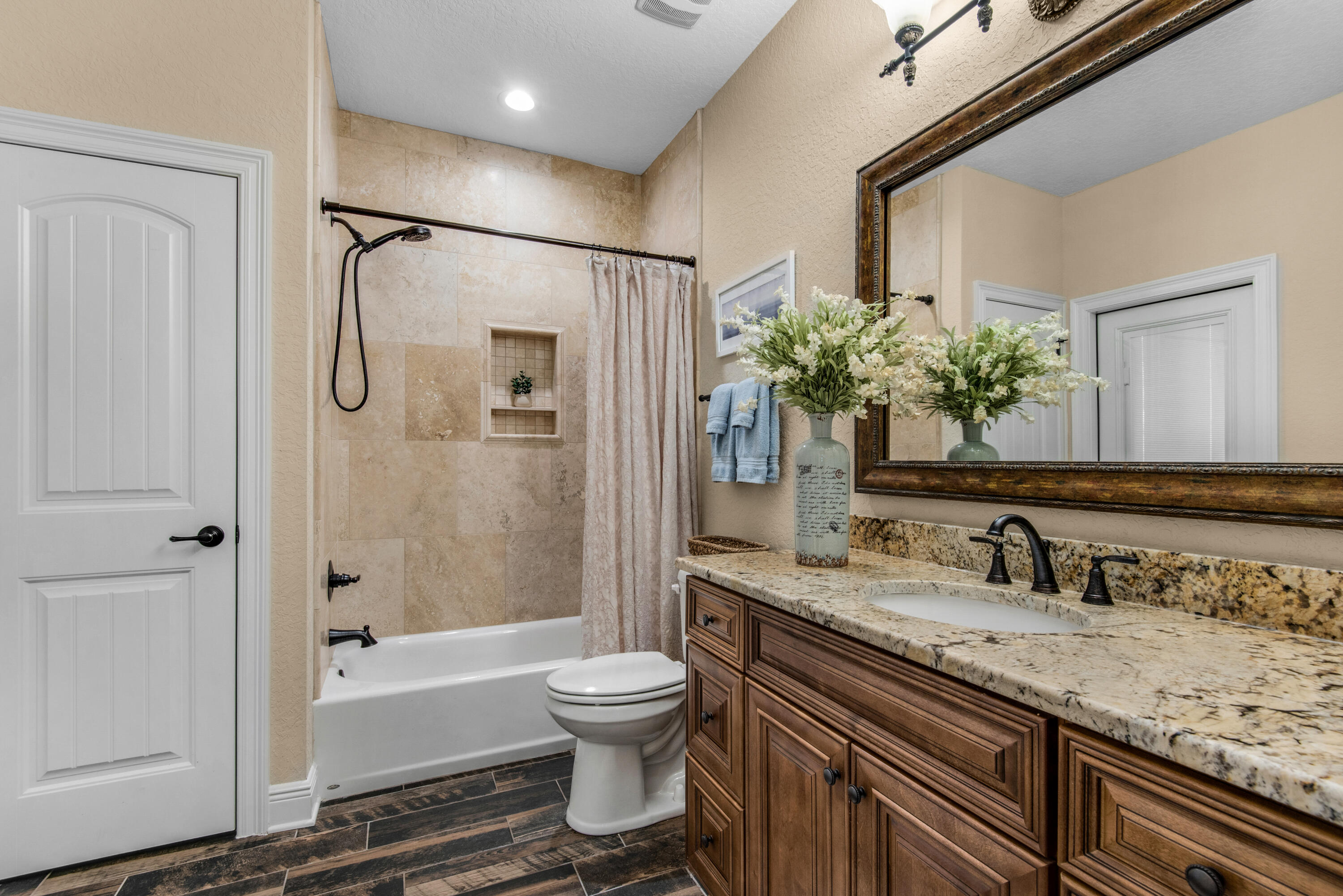 HIDDEN CREEK ESTATES AT HOLLEY BY THE SEA - Residential