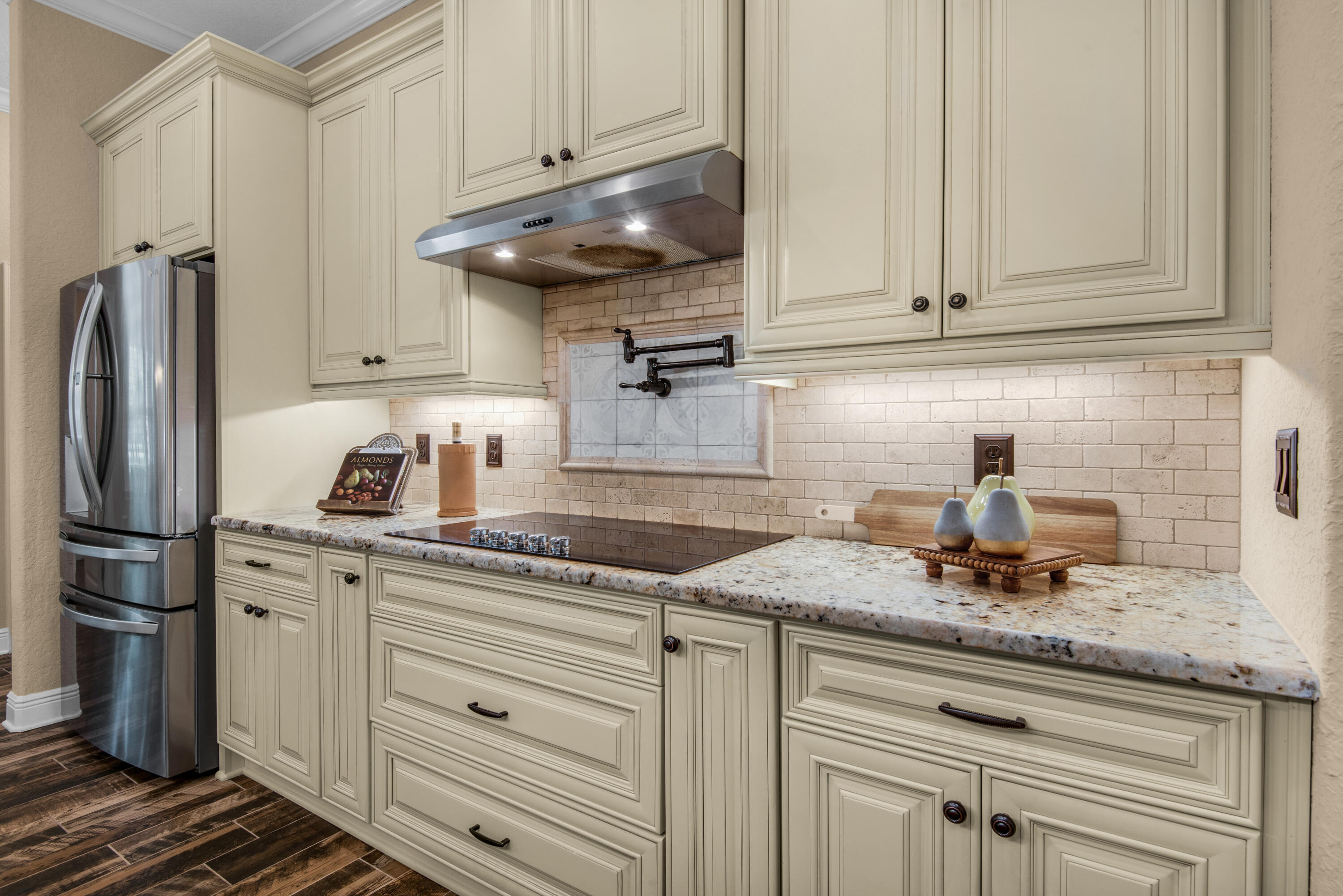 HIDDEN CREEK ESTATES AT HOLLEY BY THE SEA - Residential