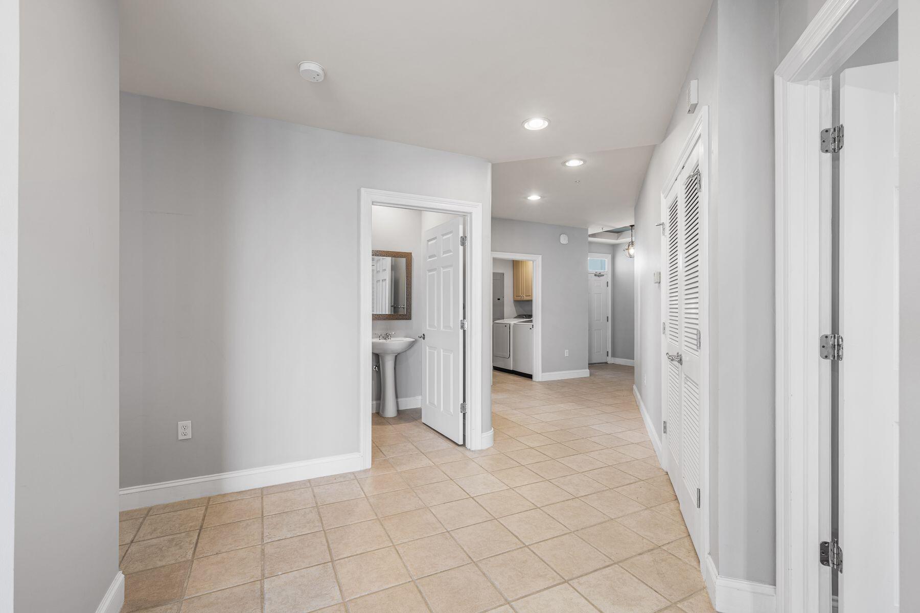 GRAND HARBOR - Residential