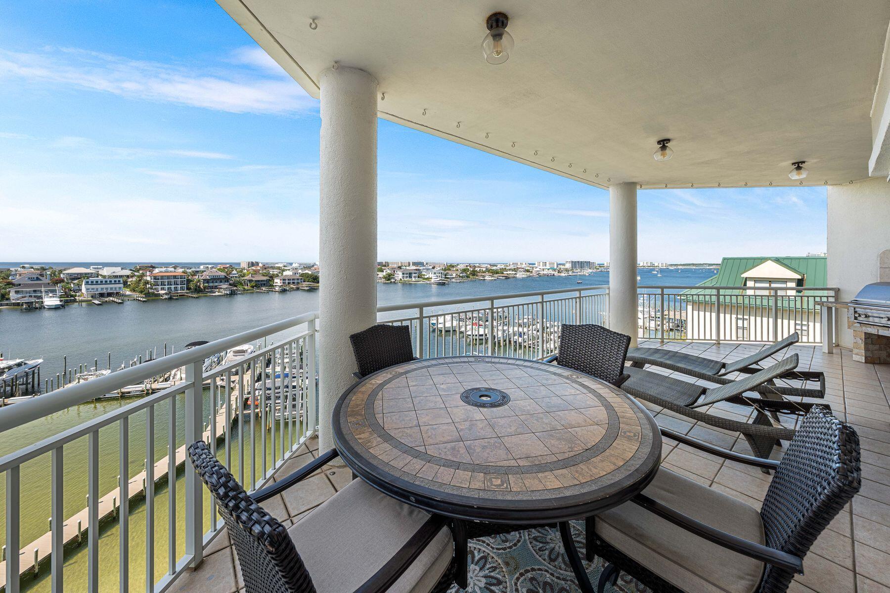GRAND HARBOR - Residential