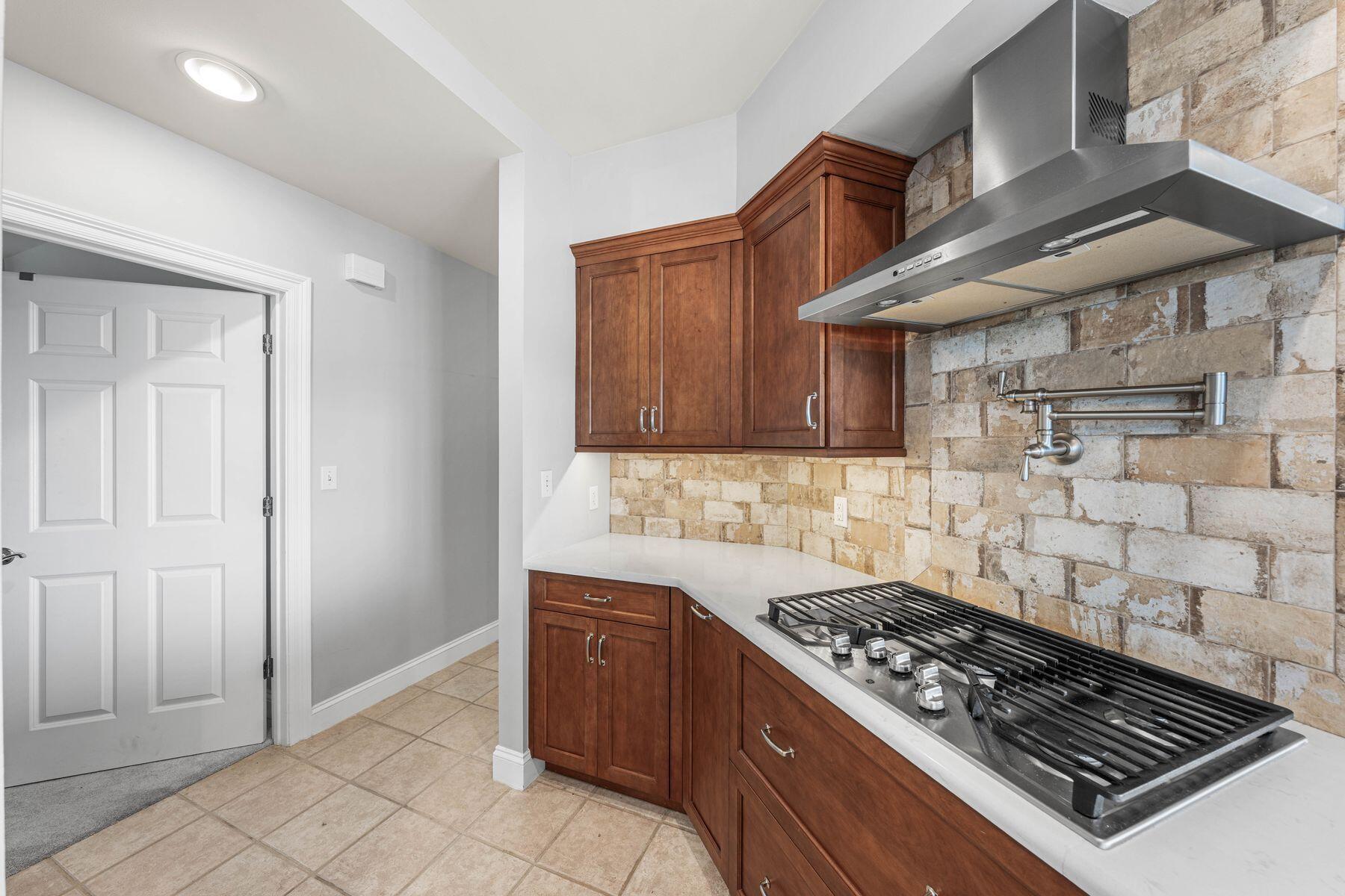 GRAND HARBOR - Residential