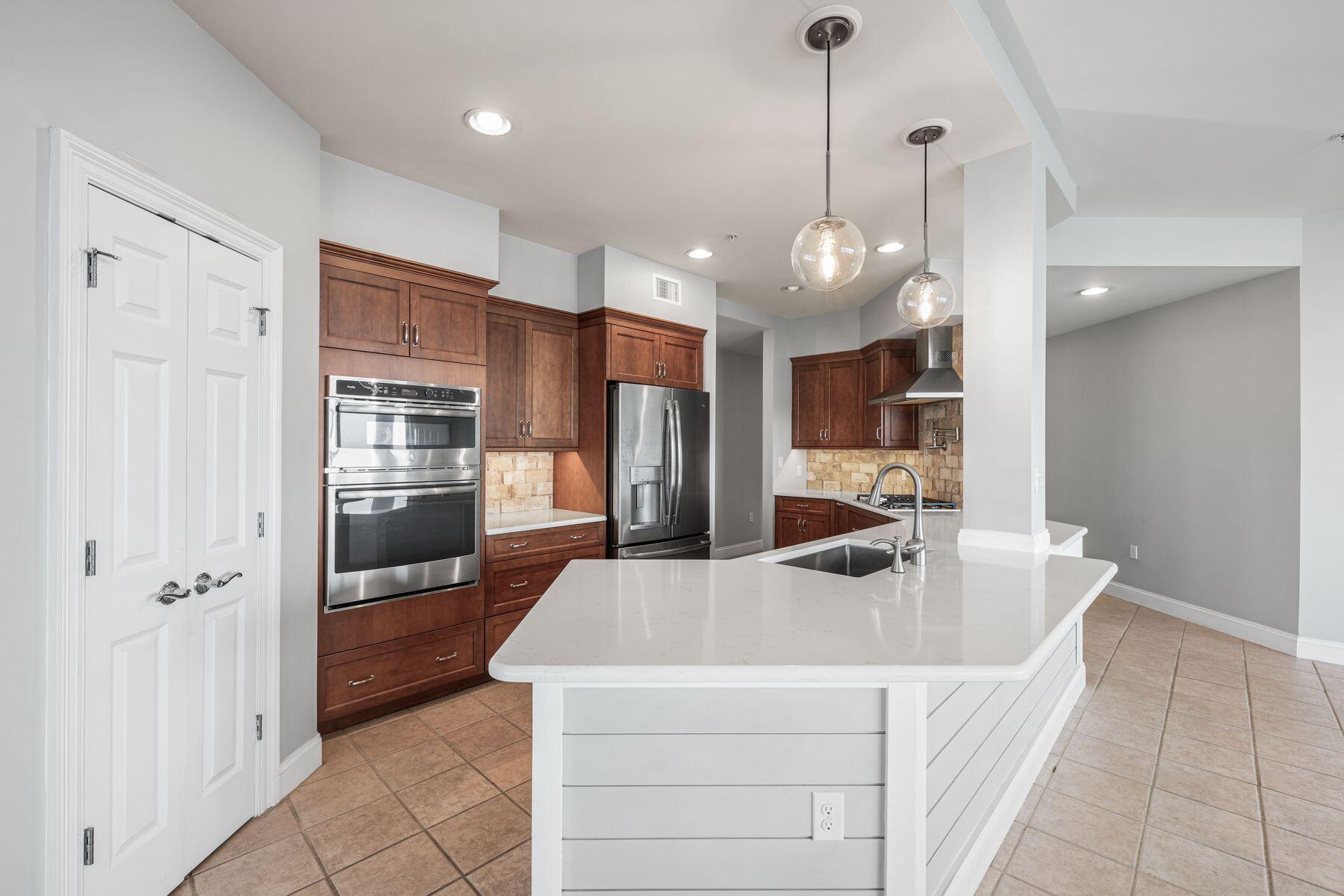GRAND HARBOR - Residential