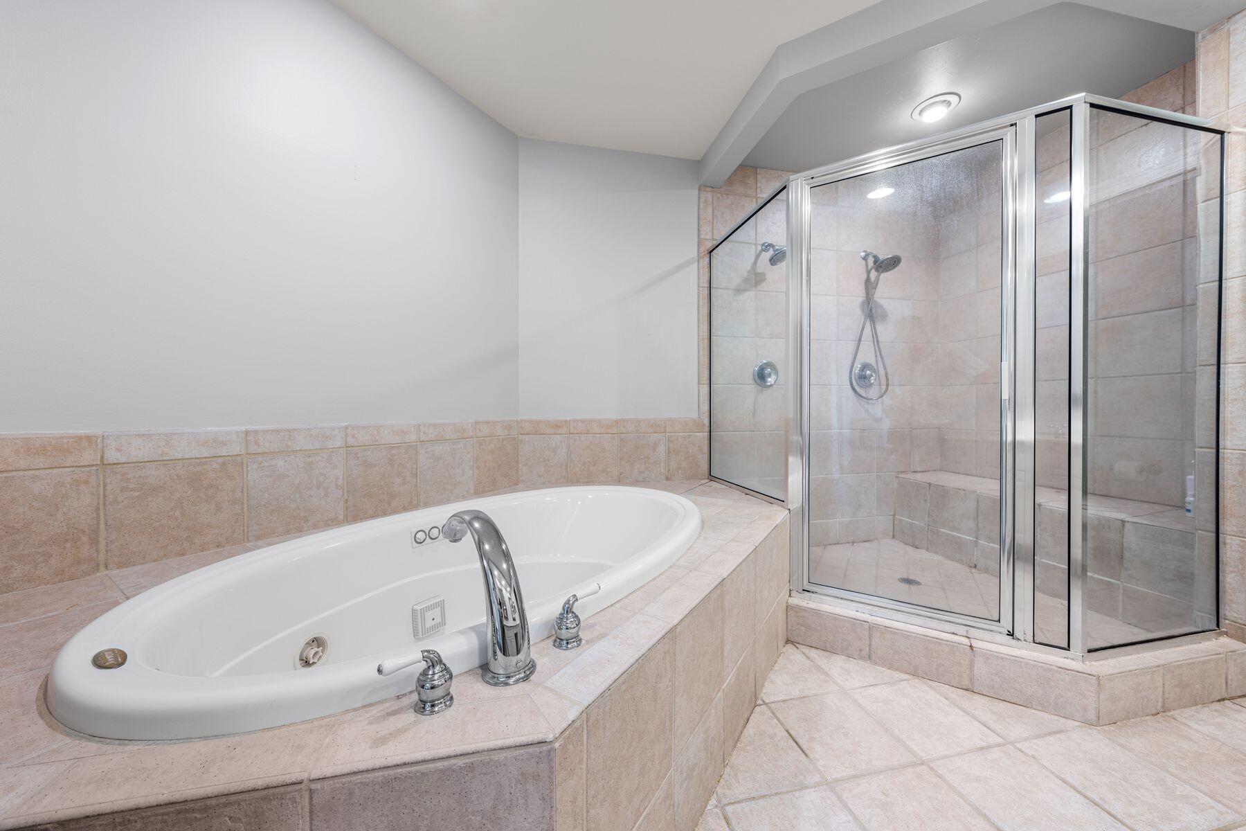 GRAND HARBOR - Residential