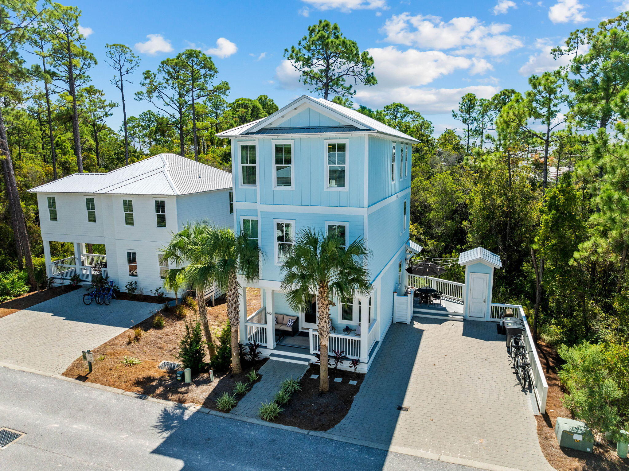 TREETOP VILLAGE - Residential