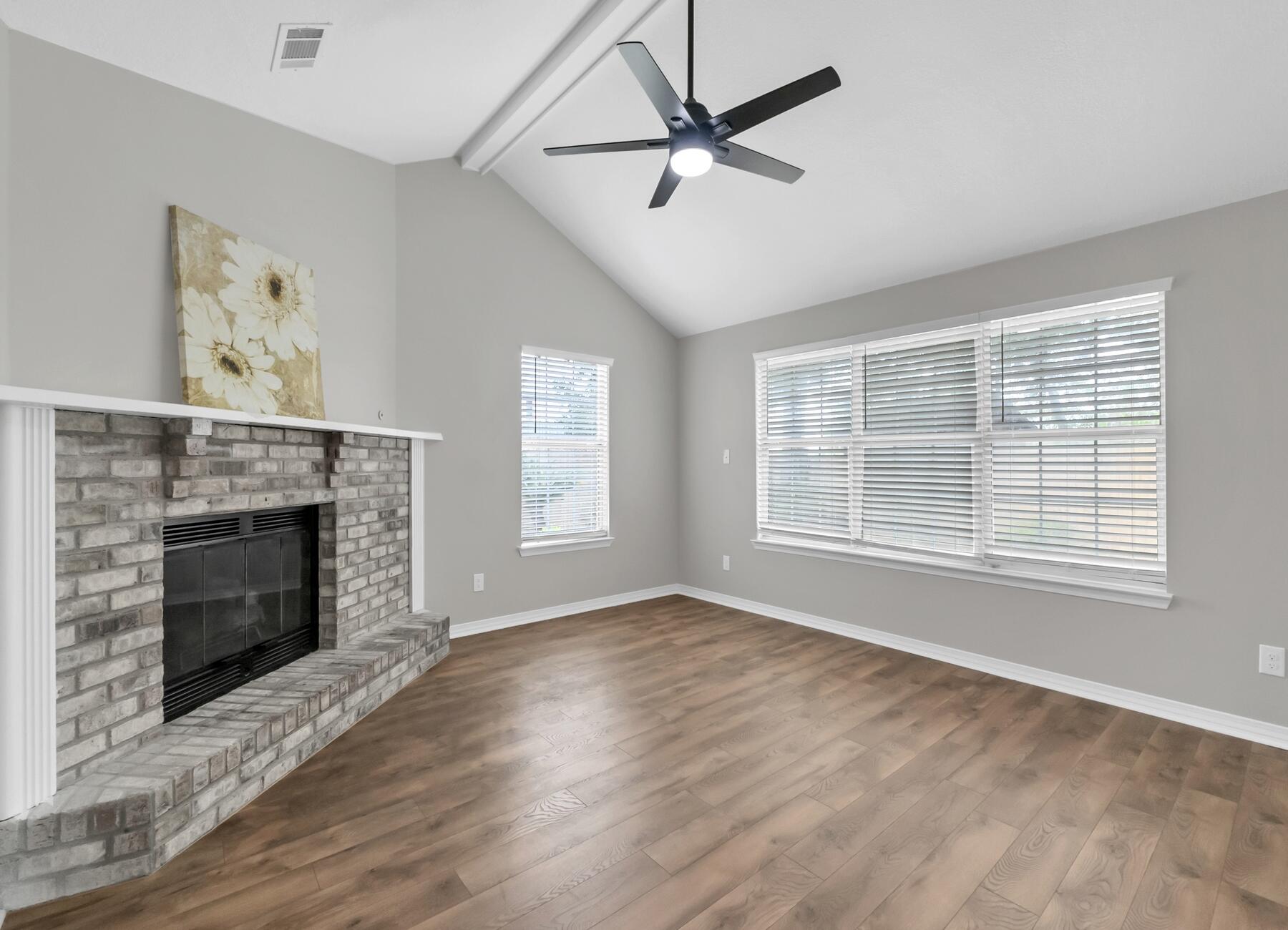 WINDMILL TERRACE - Residential