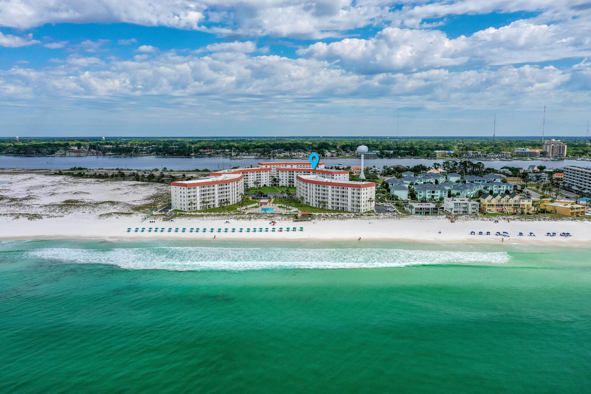 EL MATADOR CONDO - Residential