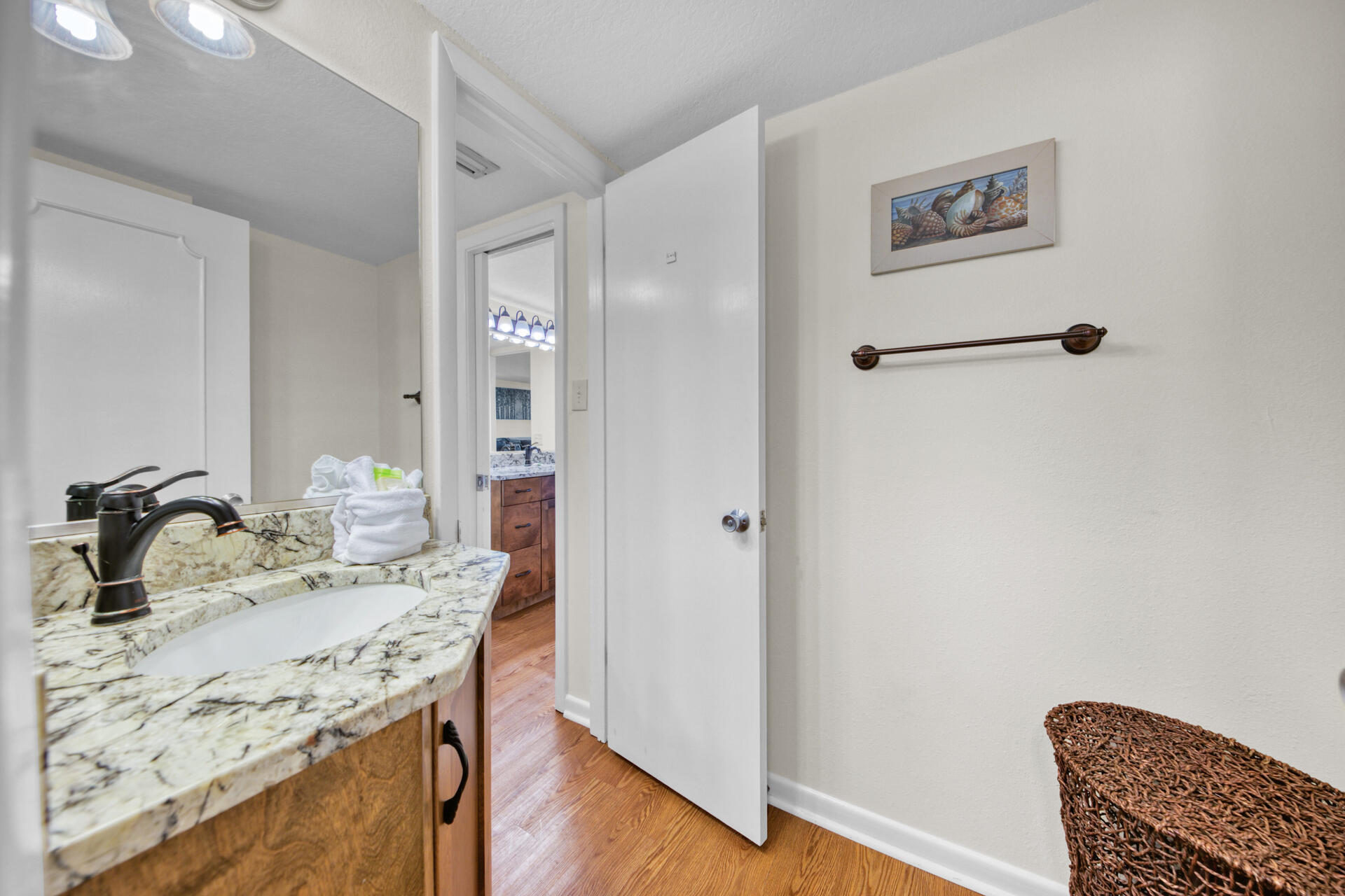 EL MATADOR CONDO - Residential