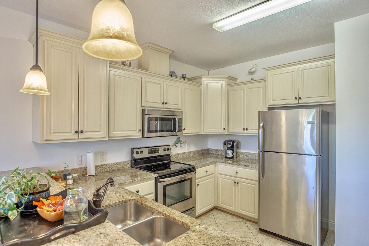 ANNABELLA'S TOWNHOMES - Residential