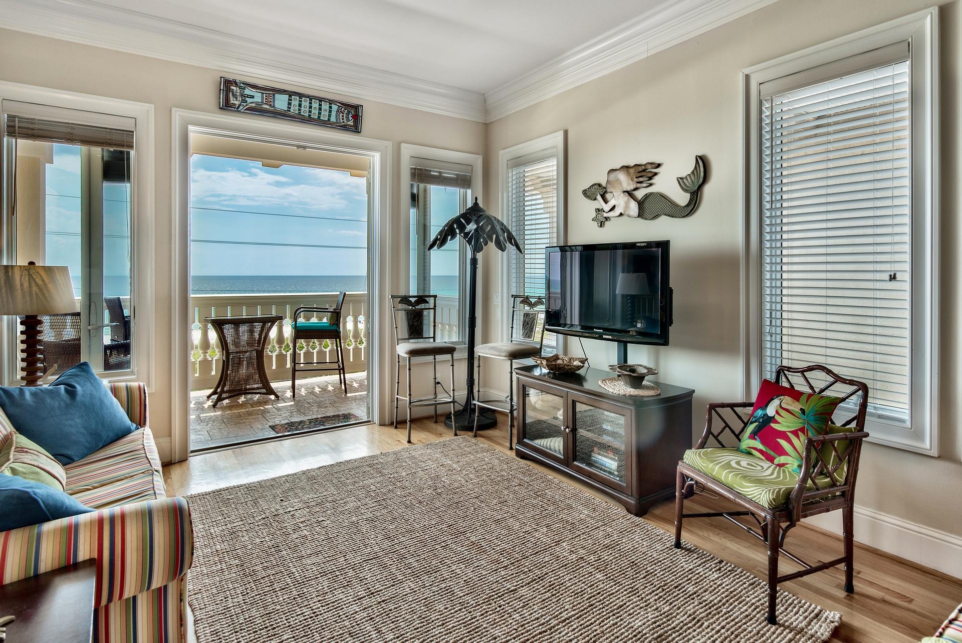 LAGUNA LEGEND TOWNHOMES - Residential