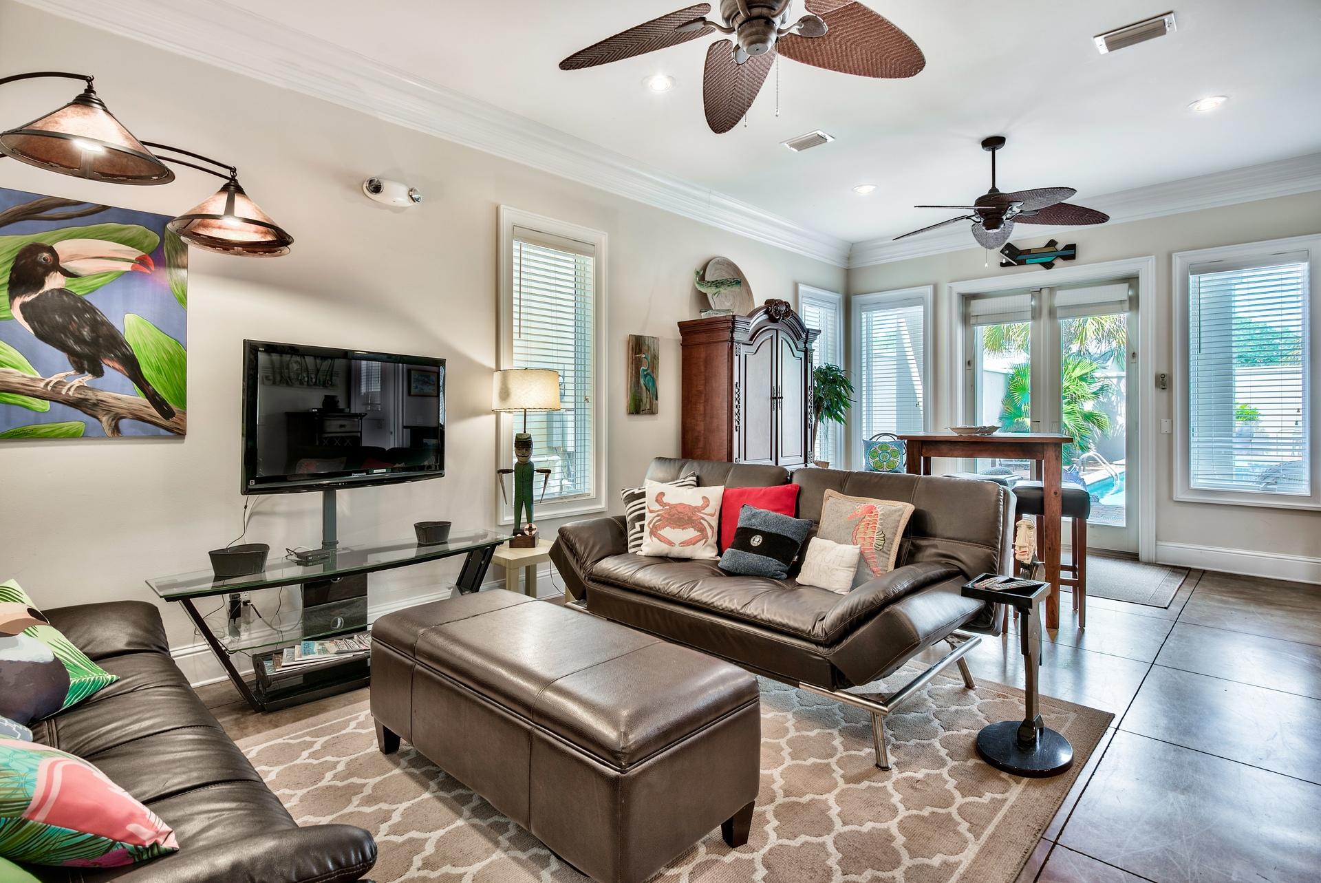 LAGUNA LEGEND TOWNHOMES - Residential