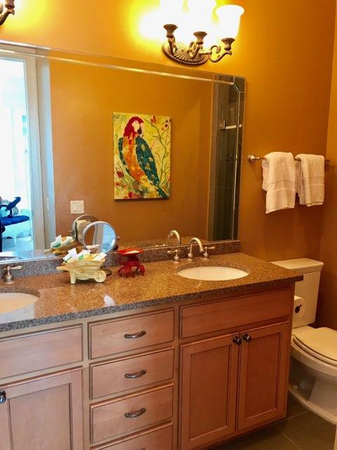 LAGUNA LEGEND TOWNHOMES - Residential