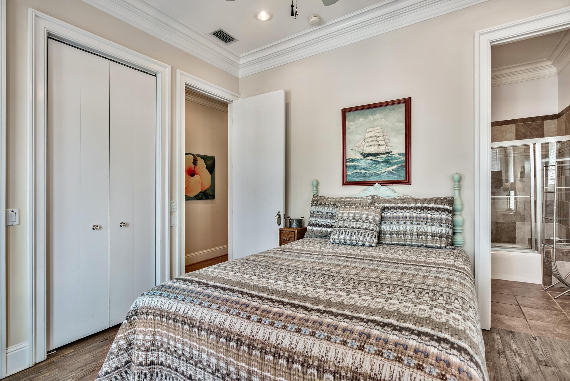 LAGUNA LEGEND TOWNHOMES - Residential