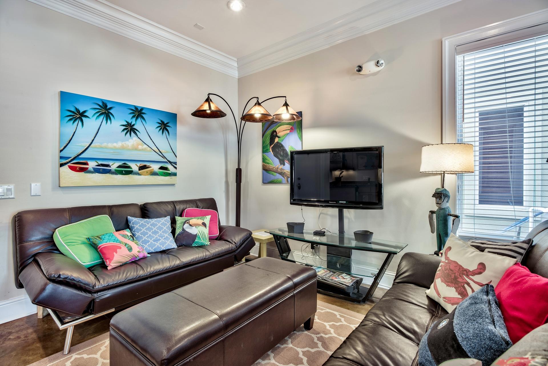 LAGUNA LEGEND TOWNHOMES - Residential