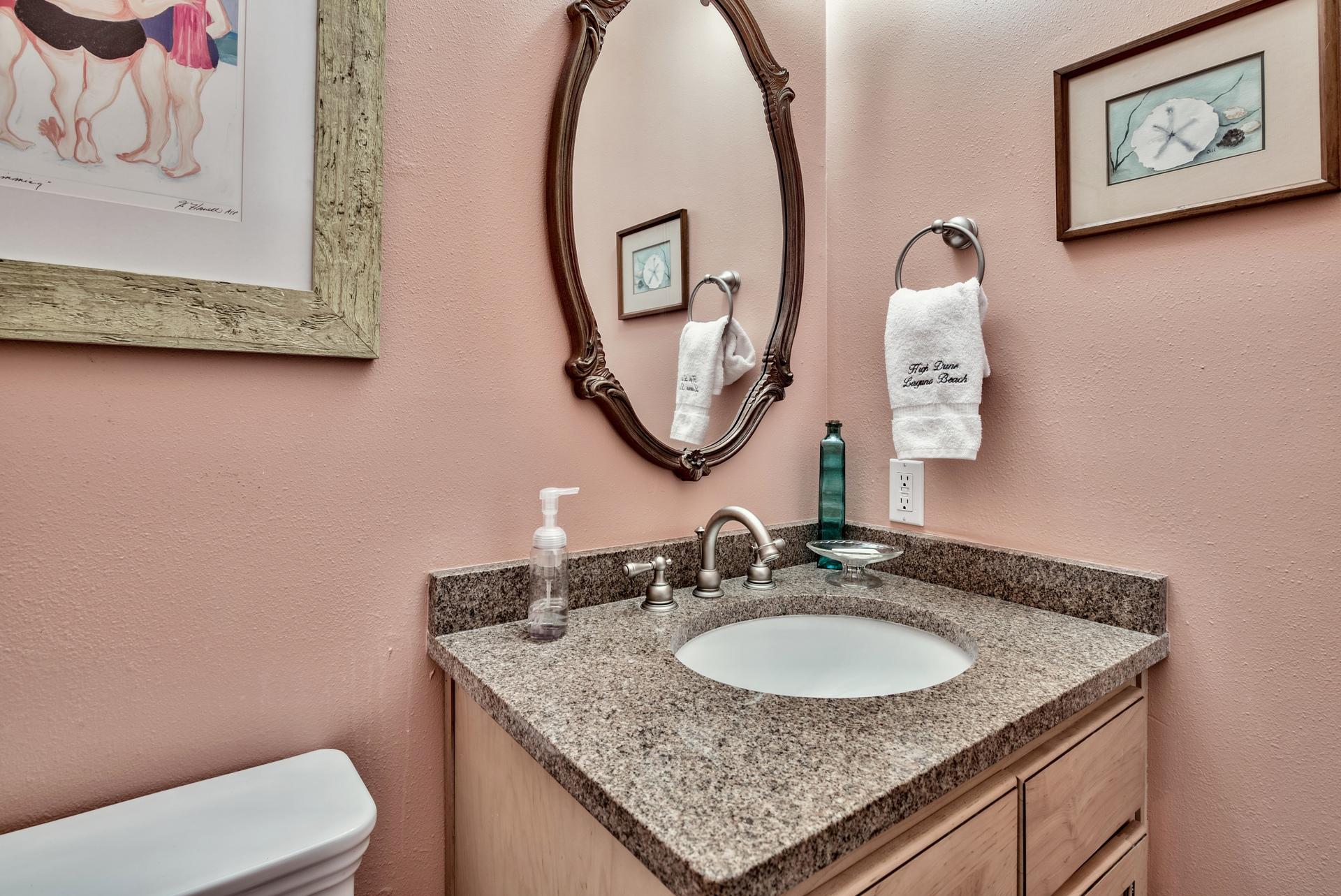 LAGUNA LEGEND TOWNHOMES - Residential