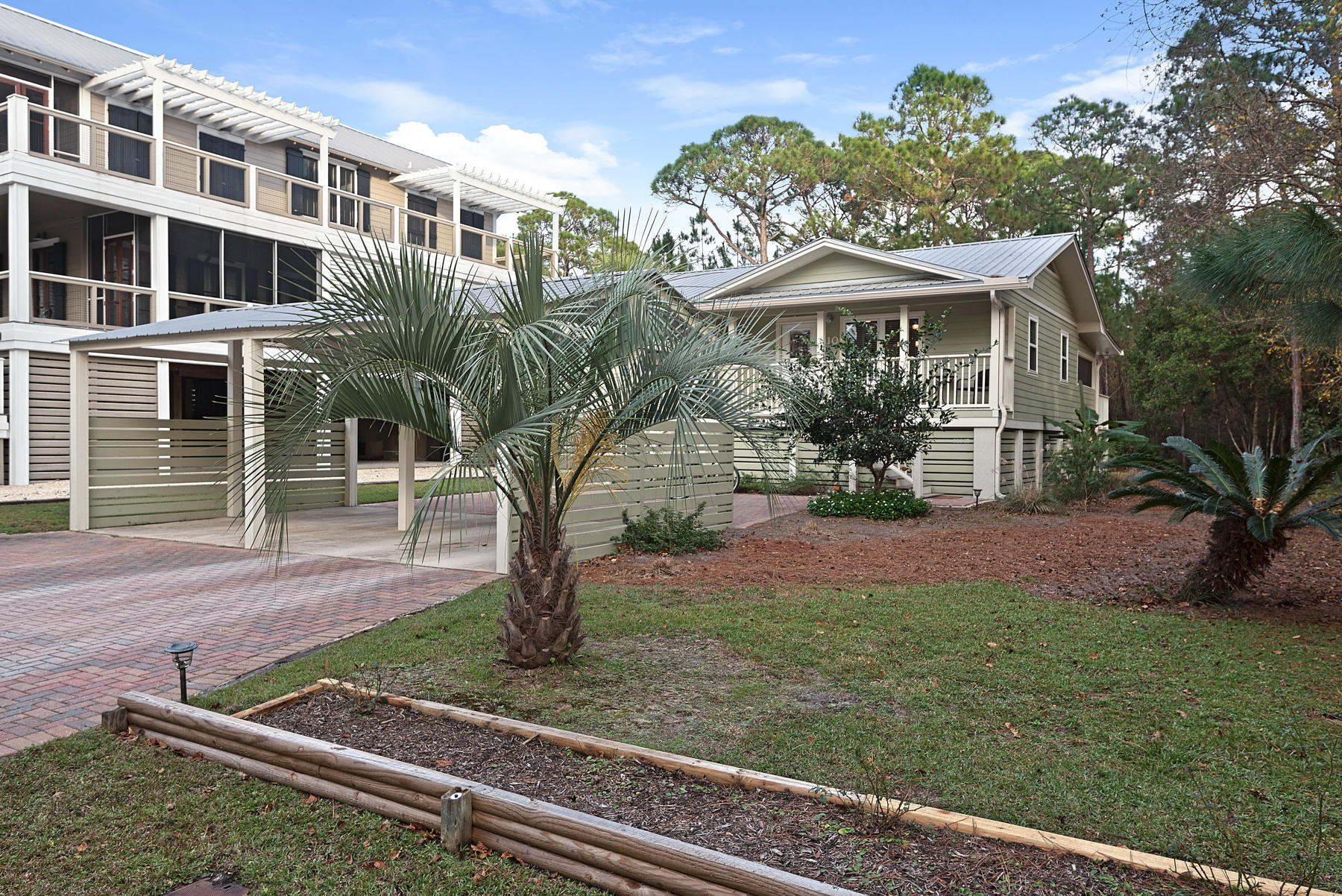 GULF SHORE MANOR - Residential