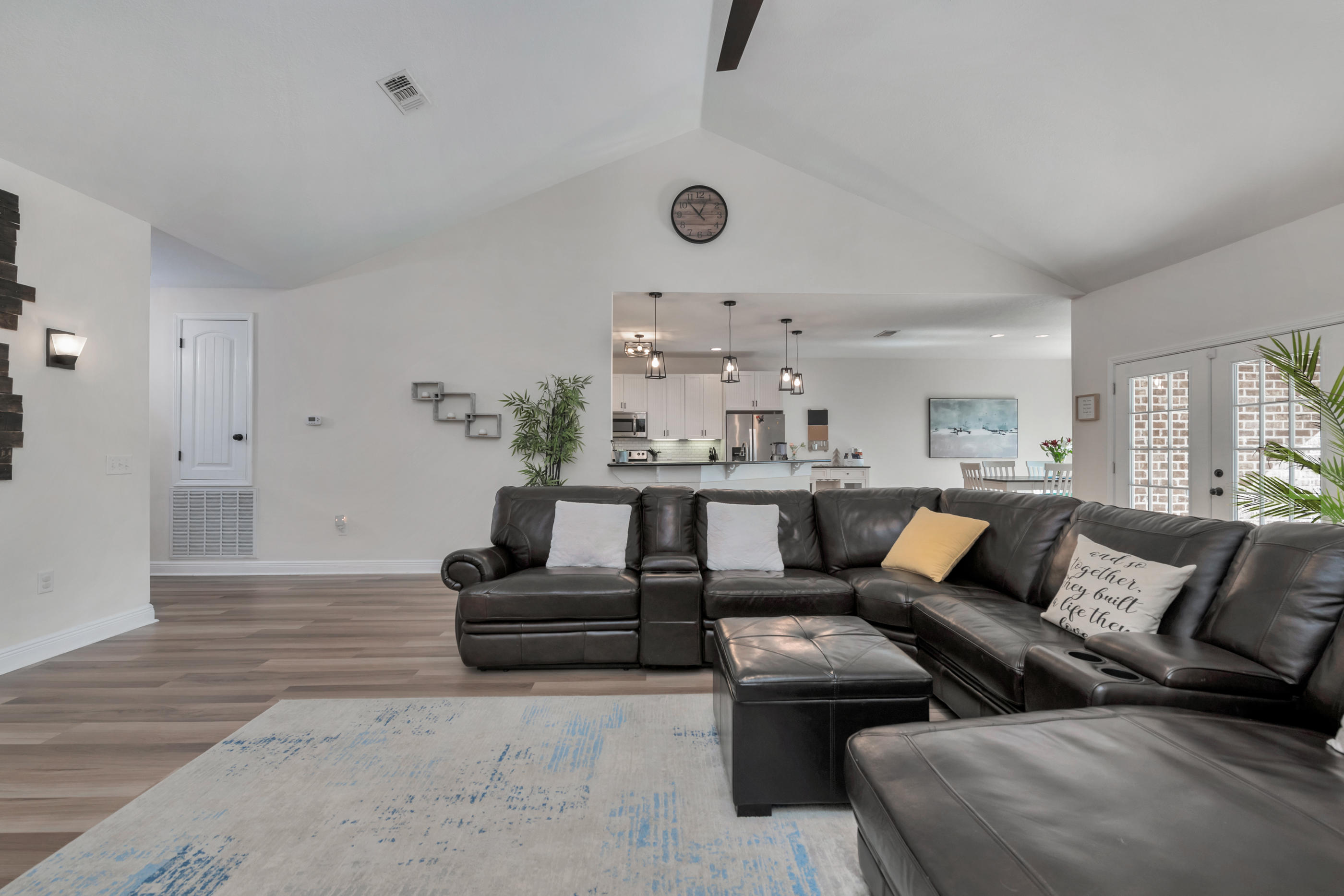 HOLLEY BY THE SEA - Residential