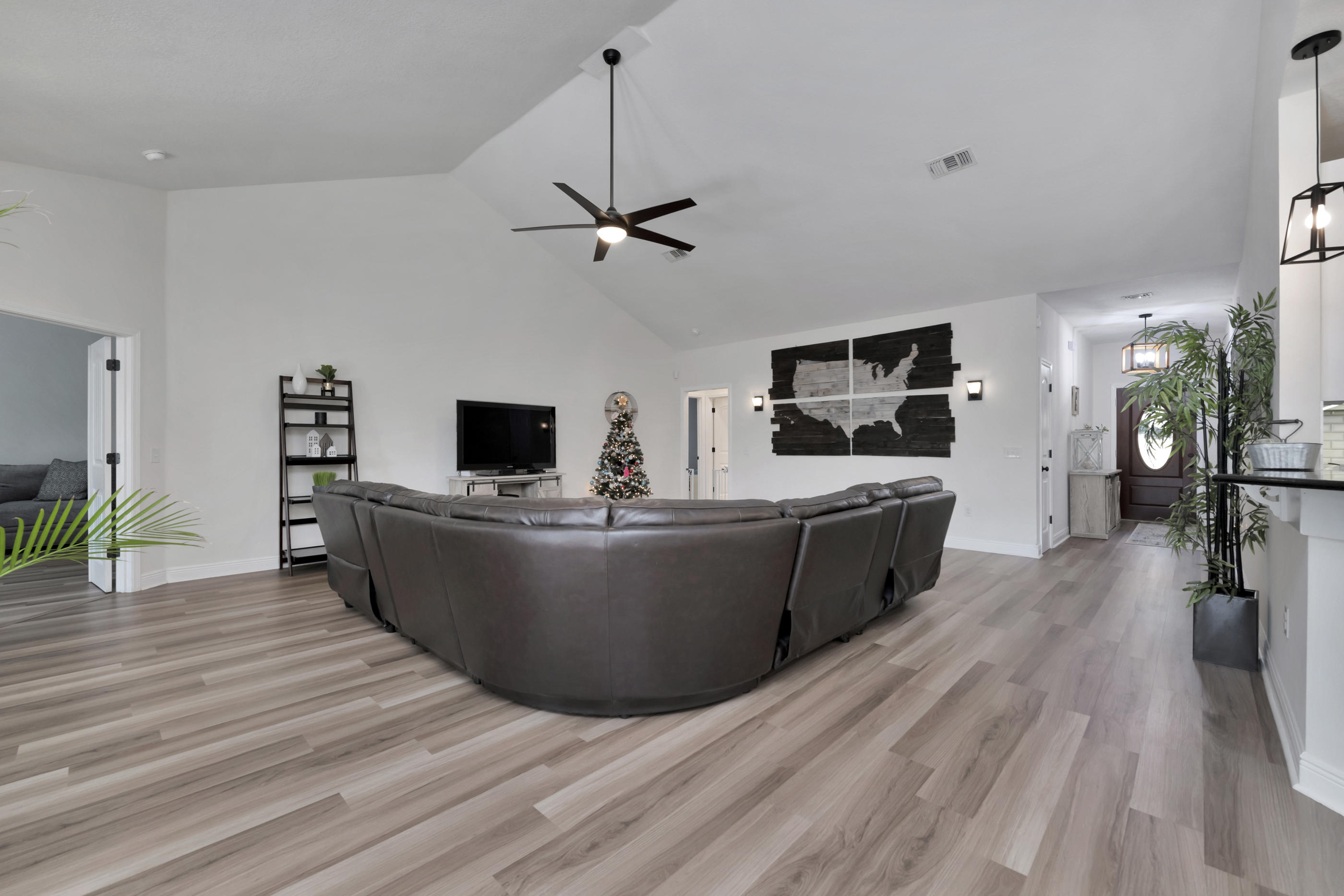 HOLLEY BY THE SEA - Residential