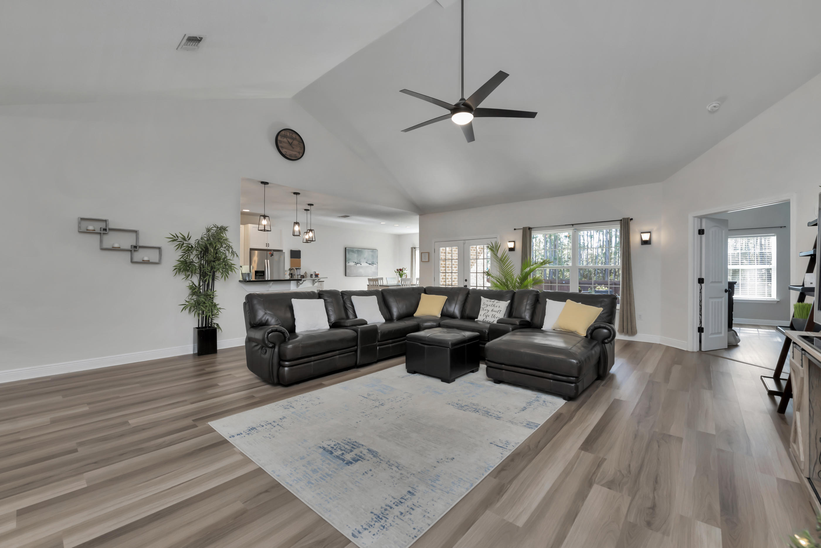 HOLLEY BY THE SEA - Residential