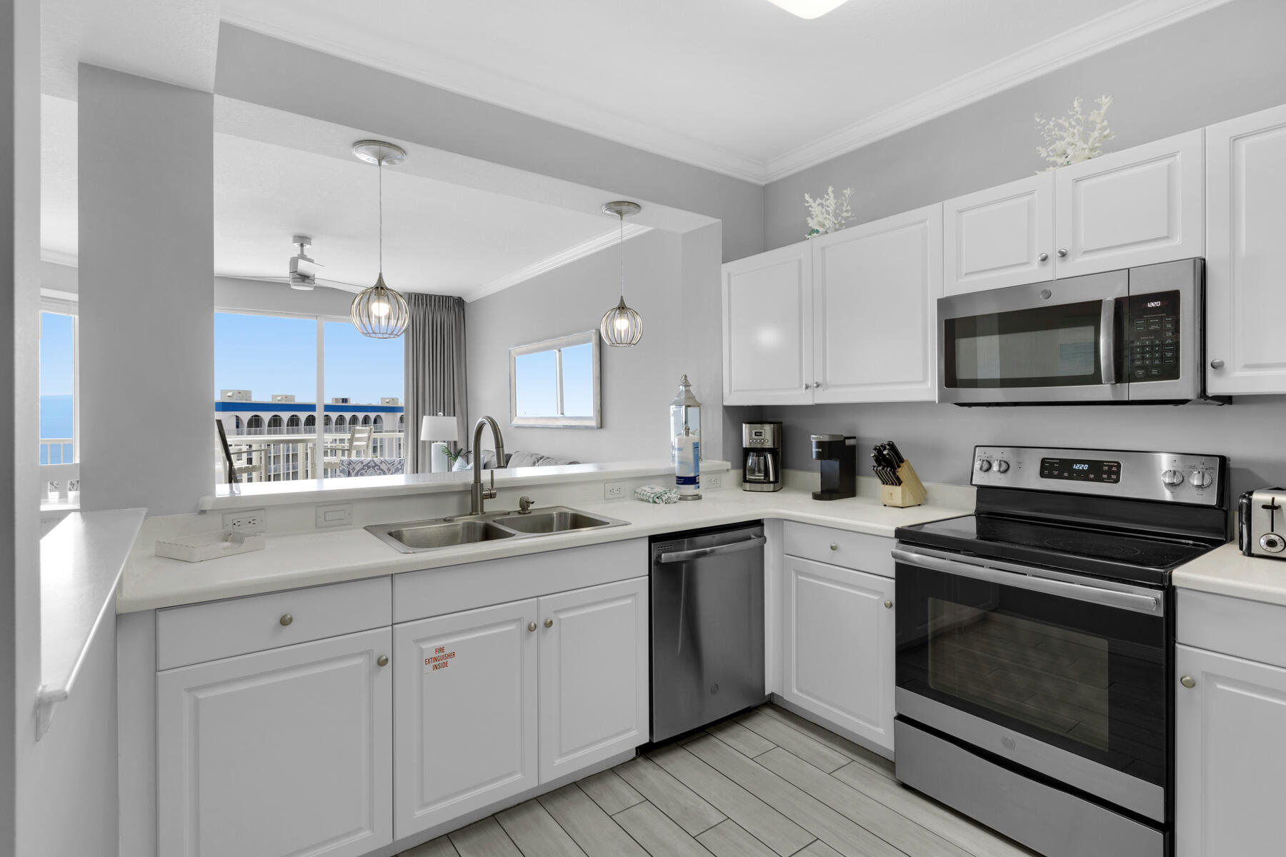 DESTIN WEST BEACH & BAY RESORT-GULFSIDE - Residential
