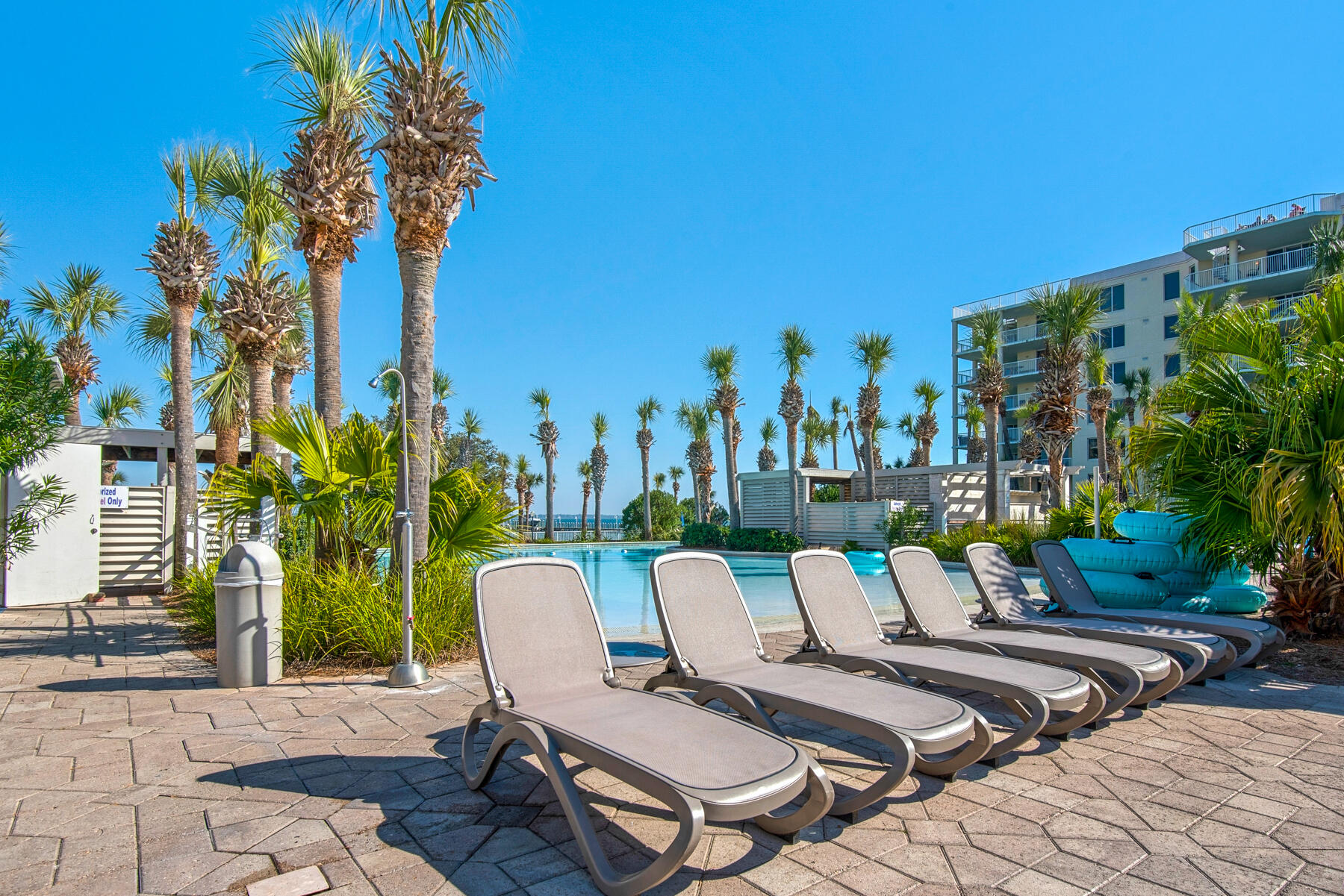 DESTIN WEST BEACH & BAY RESORT-GULFSIDE - Residential