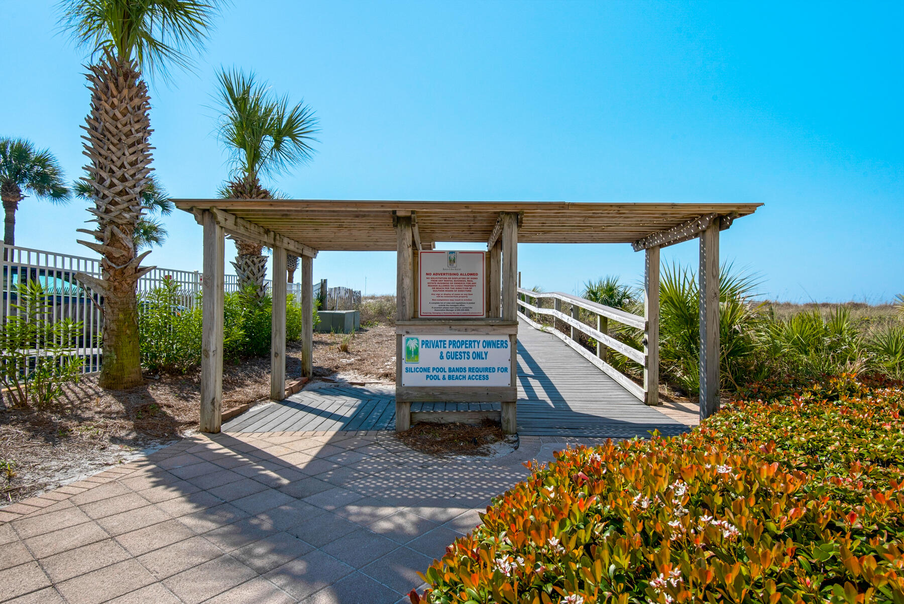 DESTIN WEST BEACH & BAY RESORT-GULFSIDE - Residential