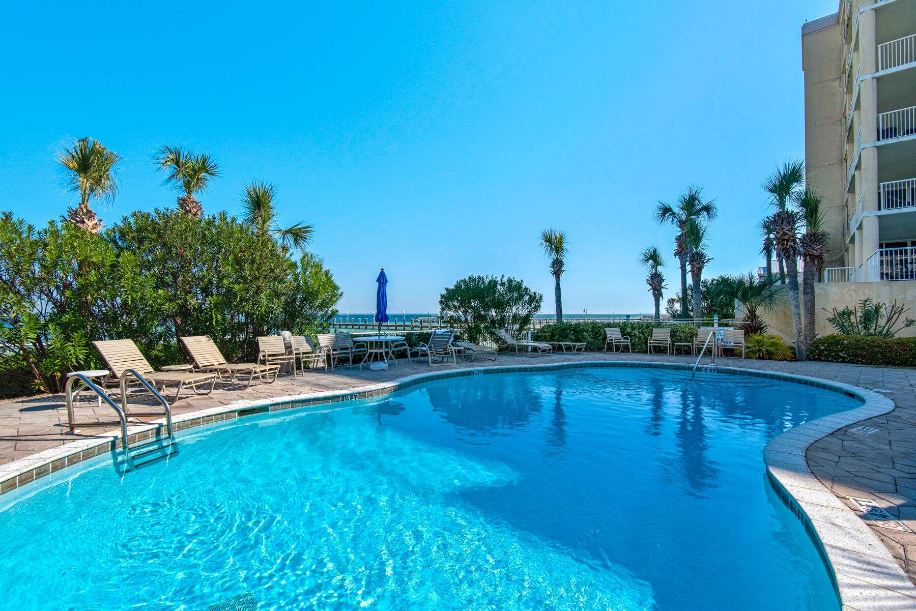 DESTIN WEST BEACH & BAY RESORT-GULFSIDE - Residential