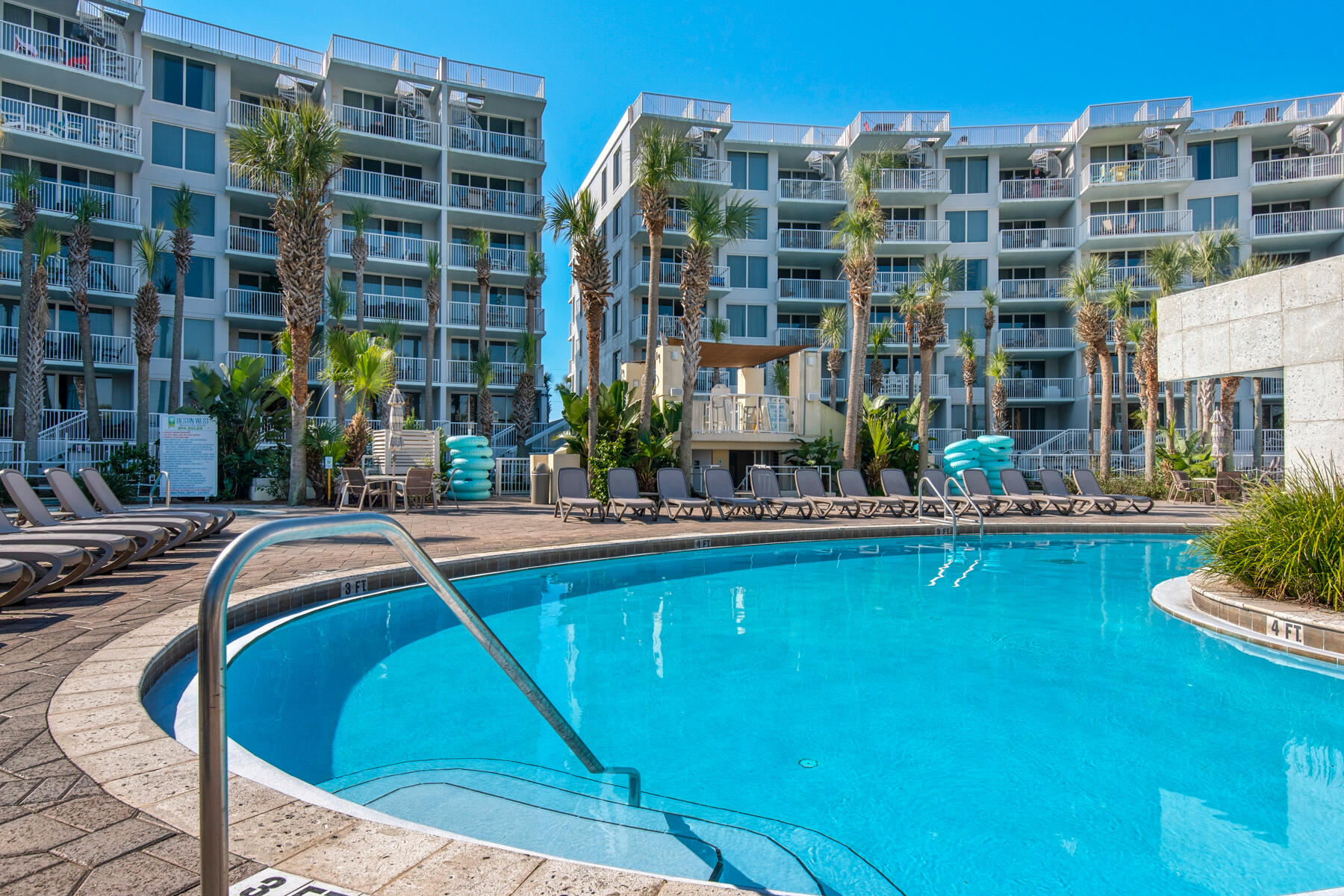 DESTIN WEST BEACH & BAY RESORT-GULFSIDE - Residential