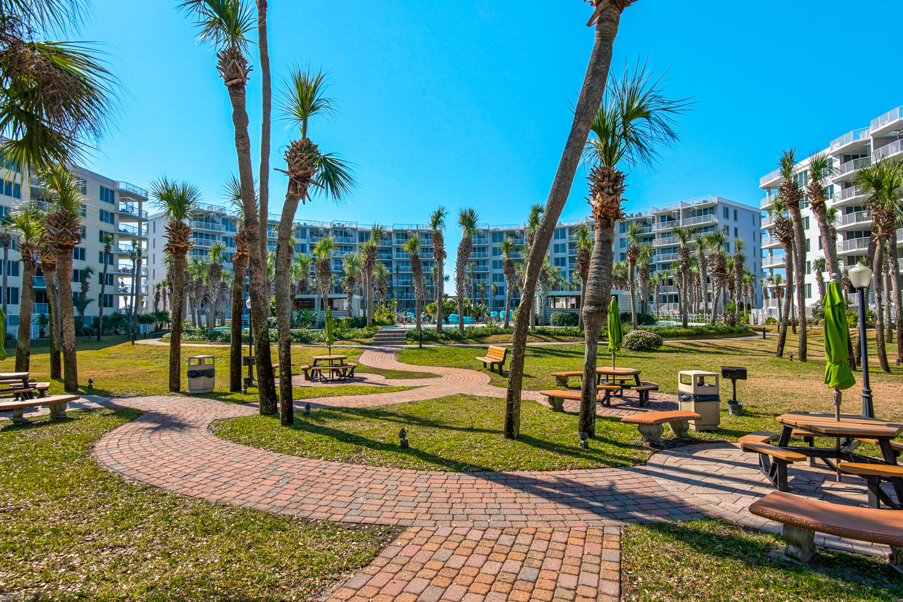DESTIN WEST BEACH & BAY RESORT-GULFSIDE - Residential