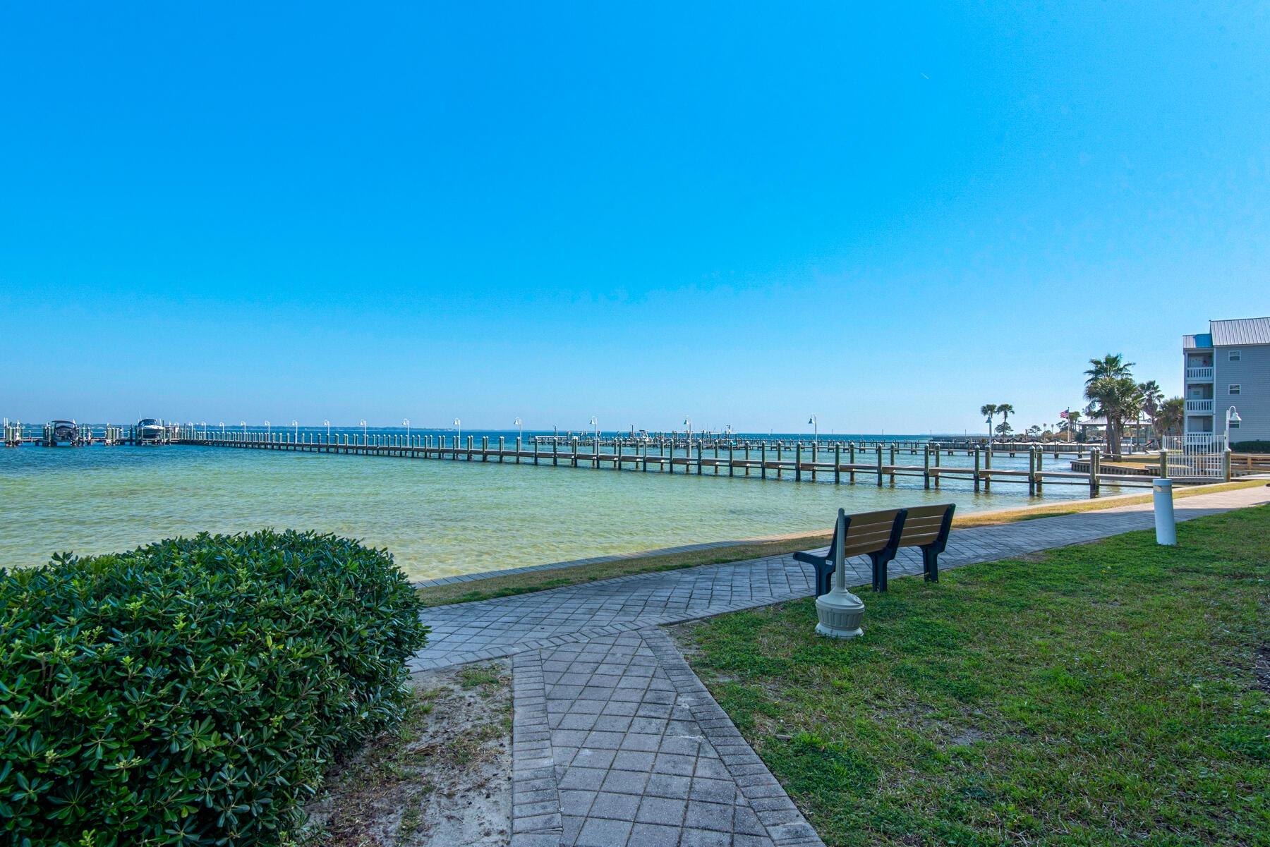 DESTIN WEST BEACH & BAY RESORT-GULFSIDE - Residential