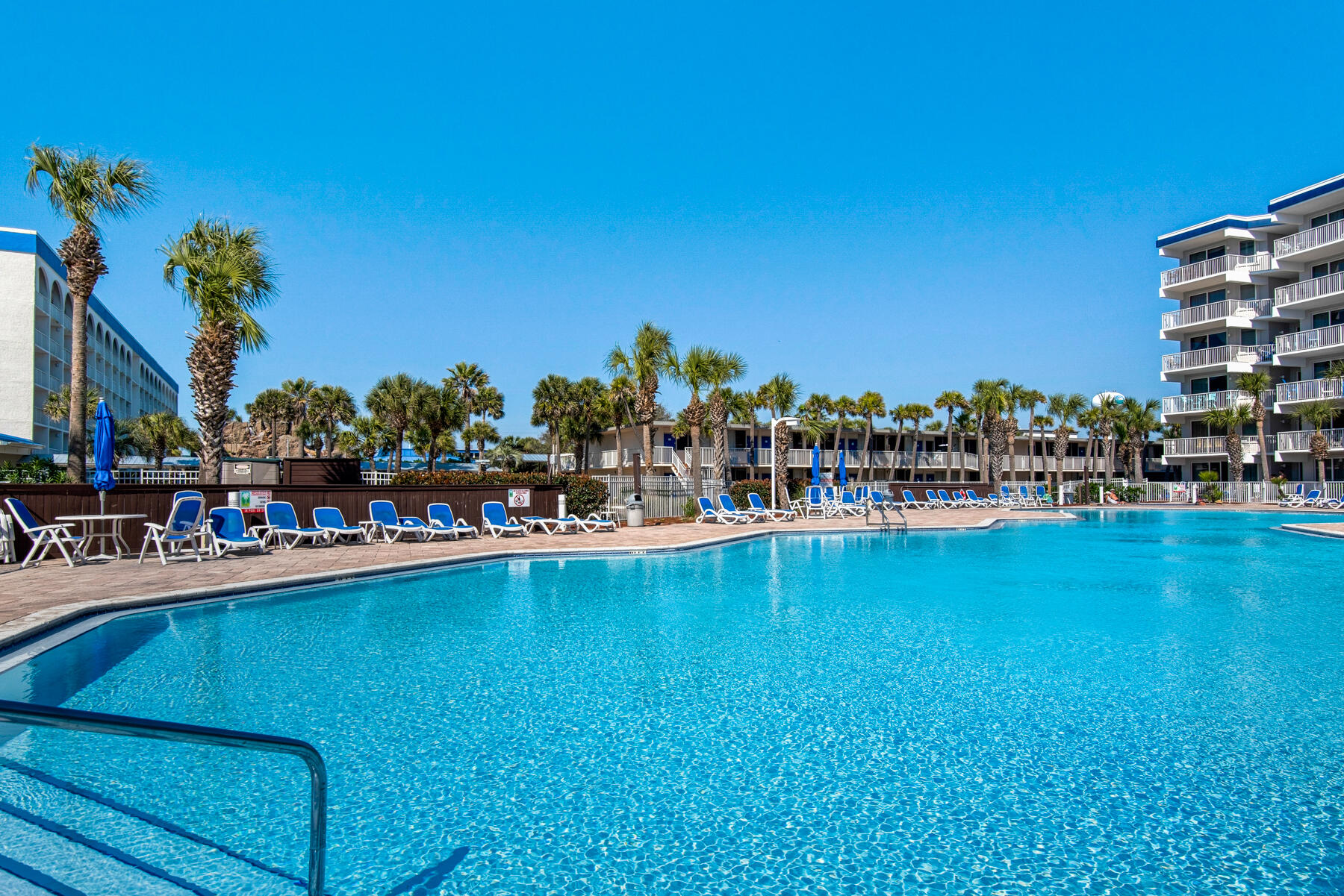 DESTIN WEST BEACH & BAY RESORT-GULFSIDE - Residential