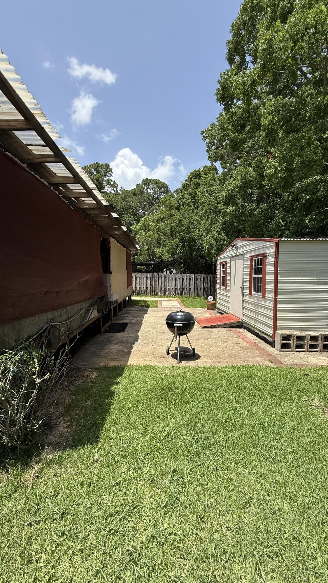 BROOKWOOD ESTATES - Residential