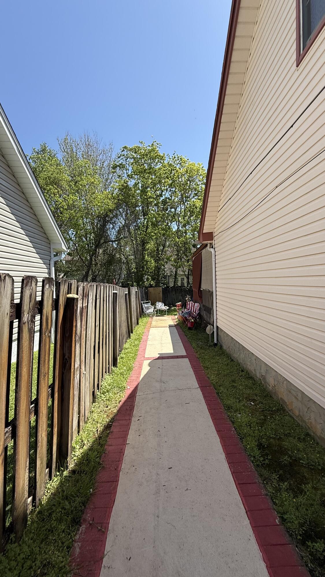 BROOKWOOD ESTATES - Residential