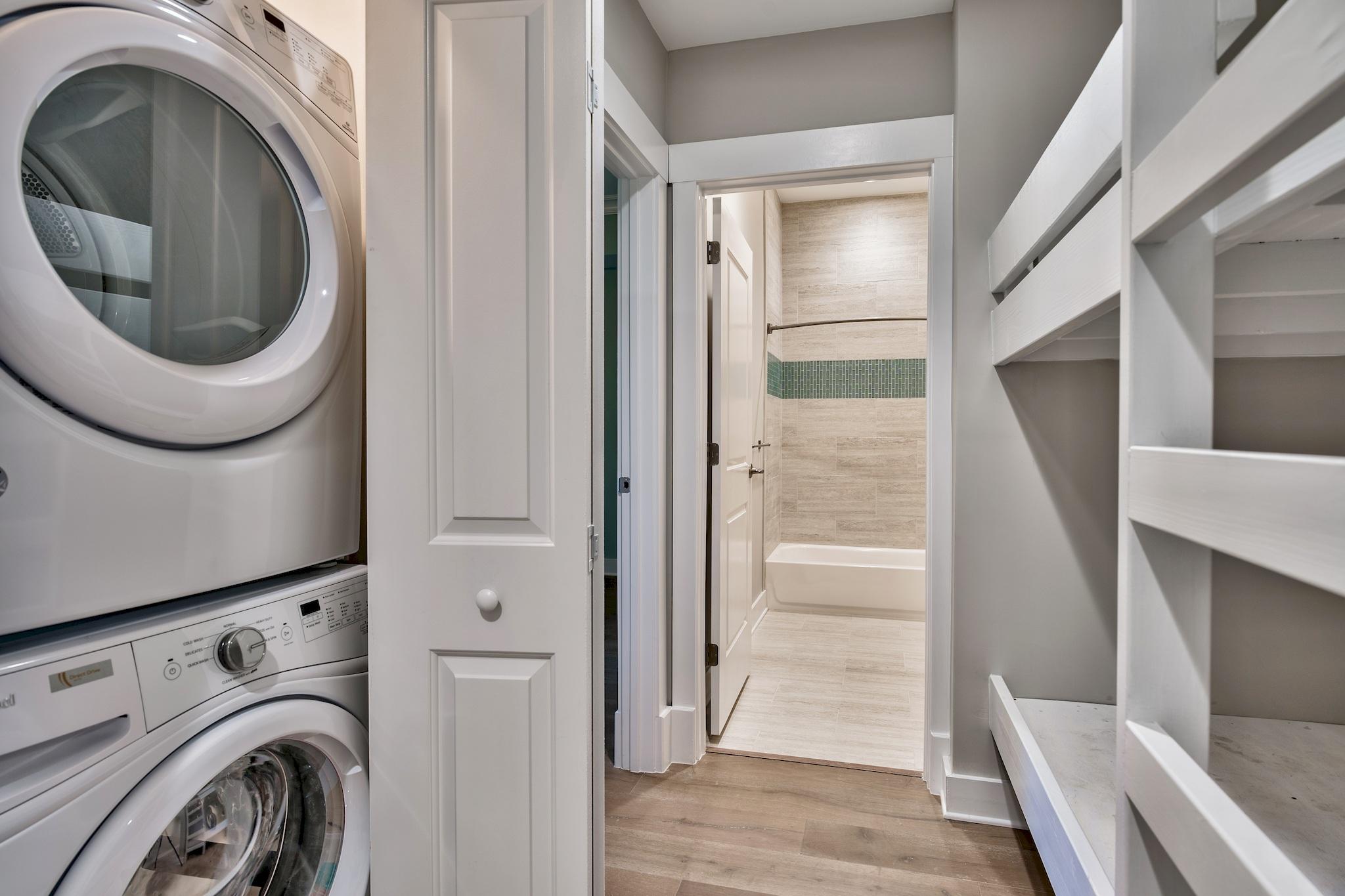 HENDERSON LOFTS - Residential