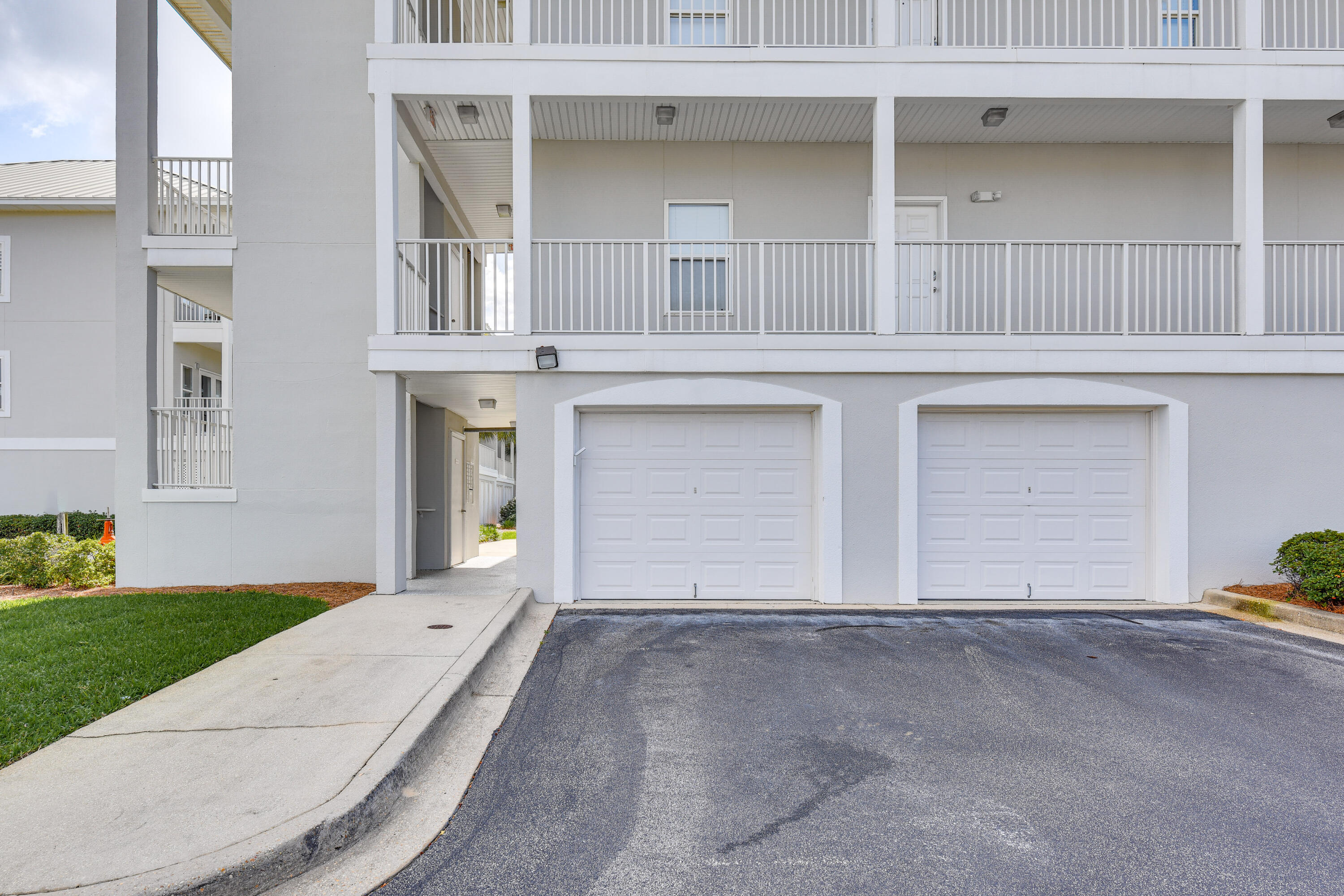 PAVILION PALMS - Residential